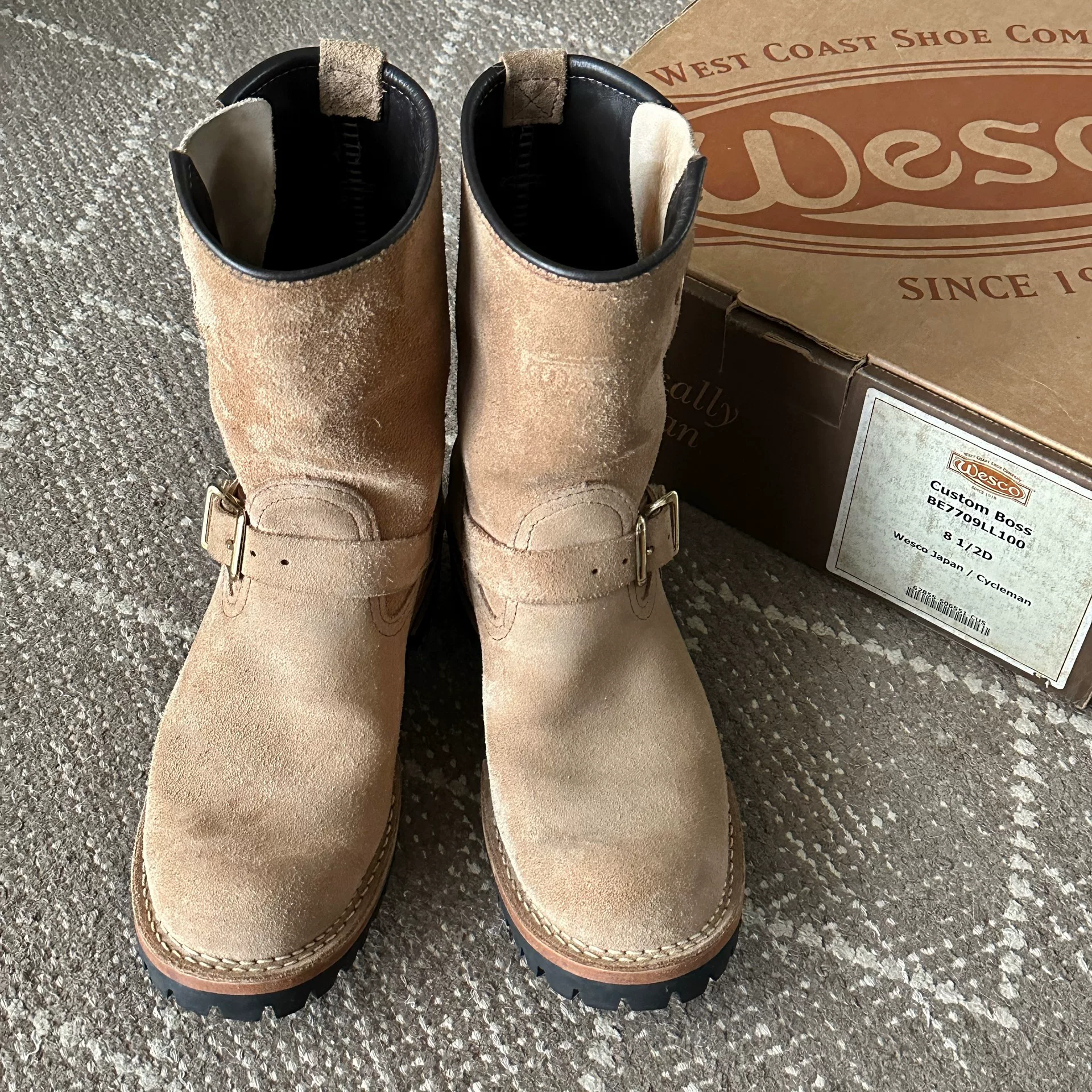 Wesco Japan Burlap Engineer Boots — label