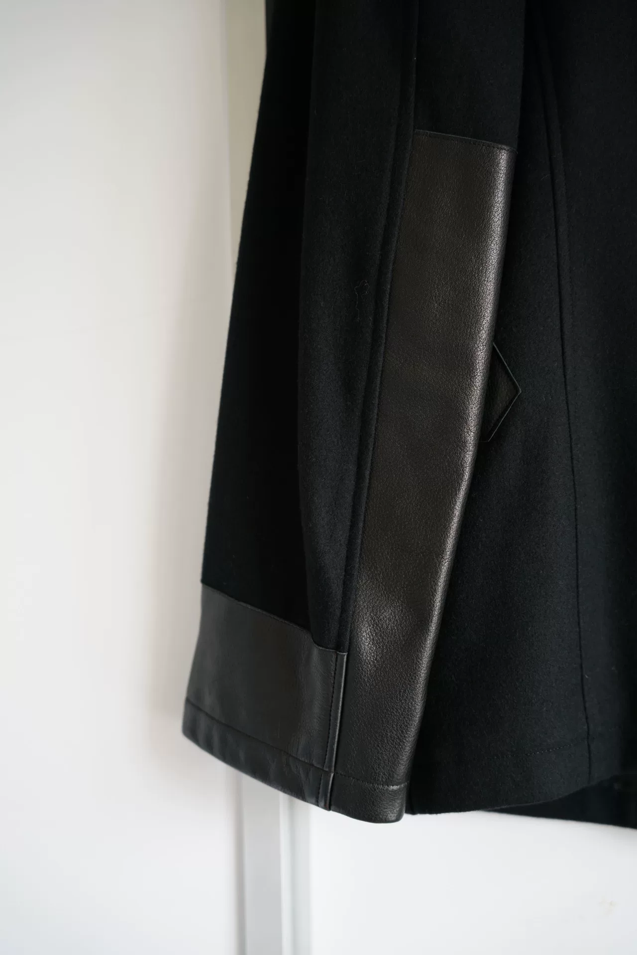 Yohji Yamamoto 15AW Leather-Sleeve Blazer — label
