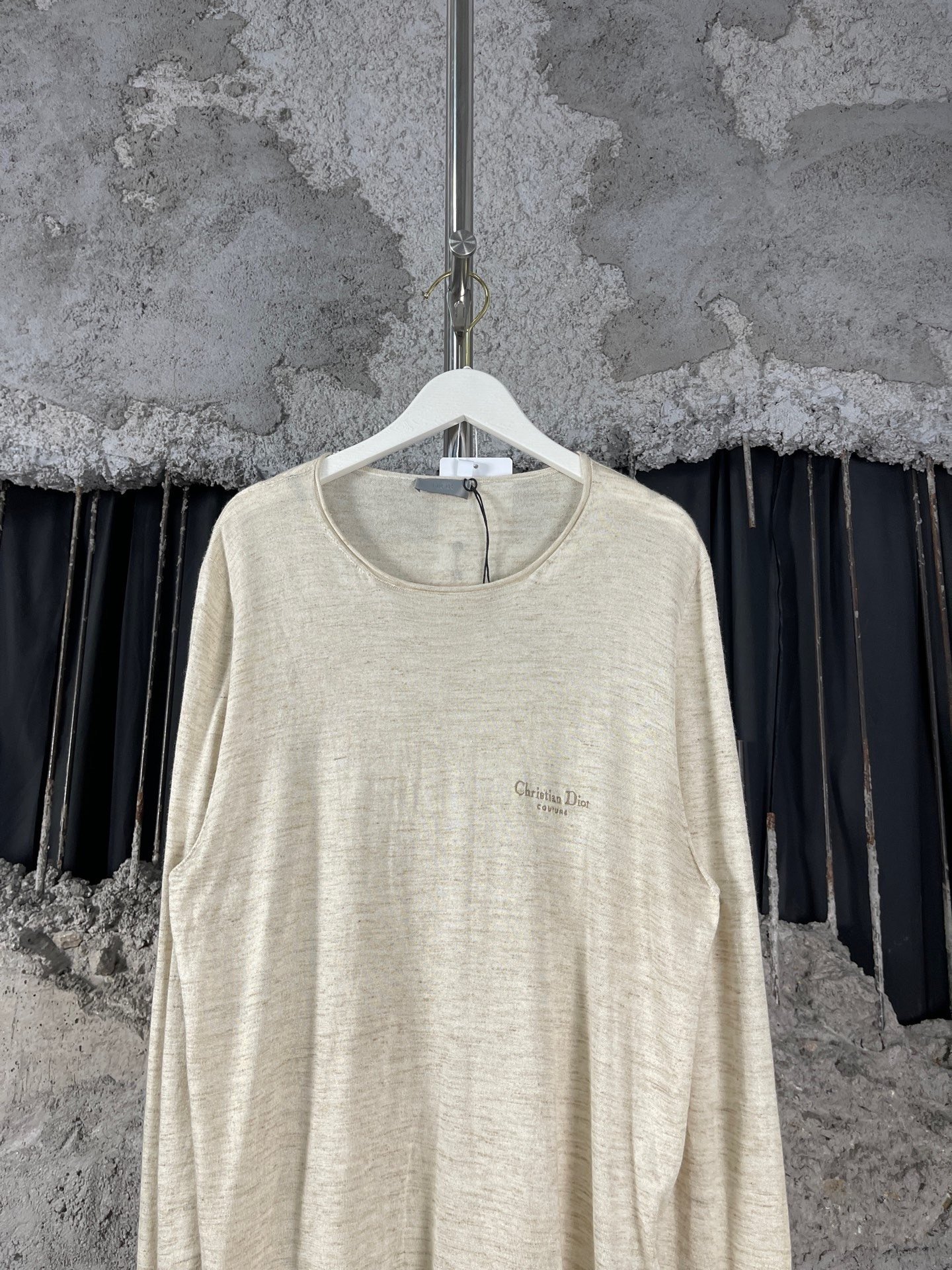 Dior SS25 Crewneck Long-Sleeve Embroidered Logo — detail