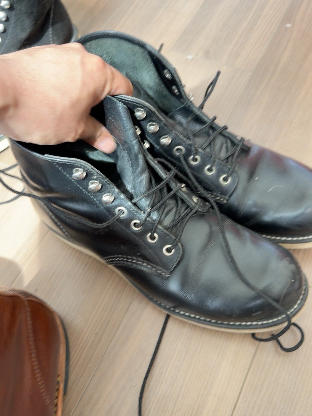 Redwing 8165 Black Leather Boots — back