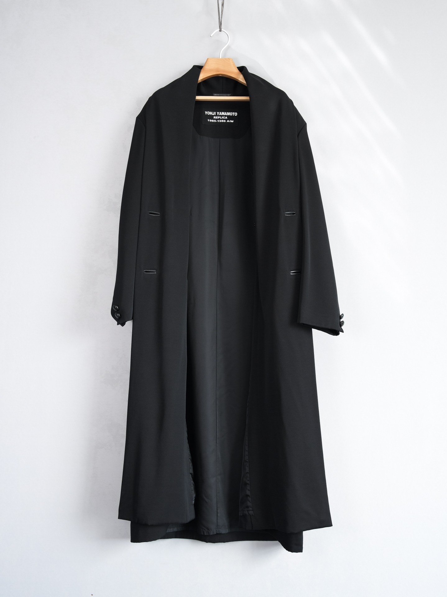 Yohji Yamamoto 1985 AW Replica Shawl Coat — detail
