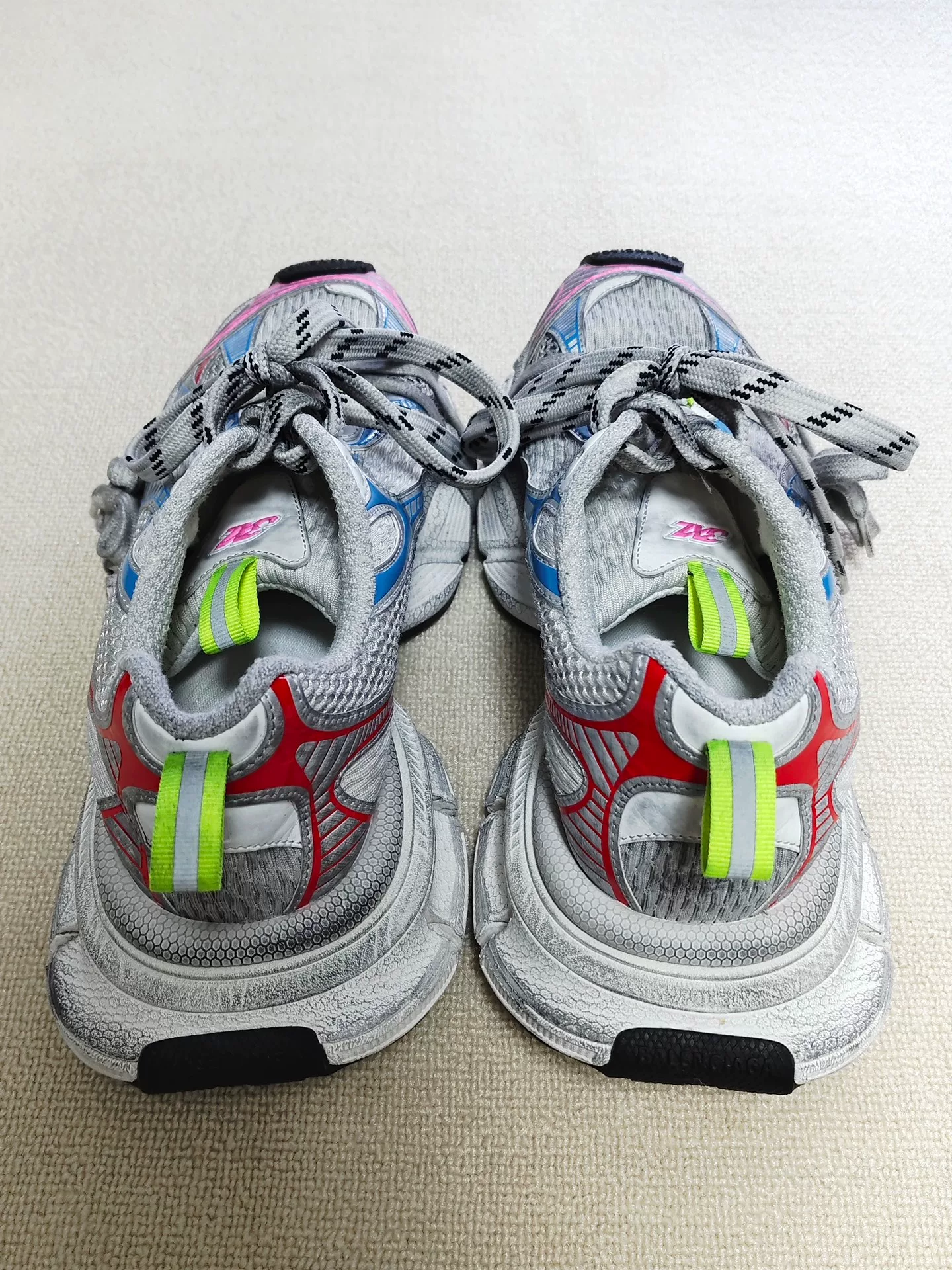 Balenciaga 3XL Low-Top Sporty Shoes — front