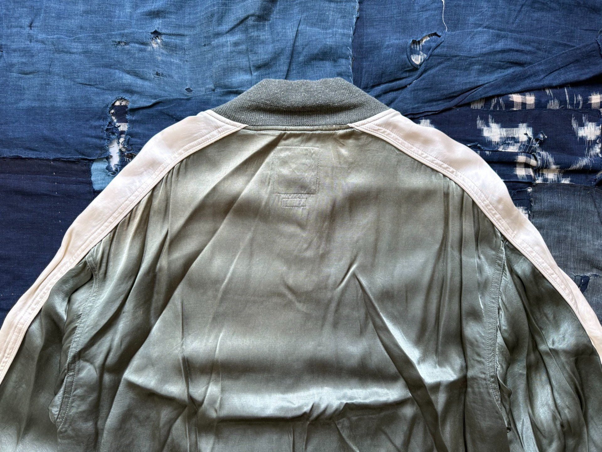visvim 21ss Douglas Silk Jacket — label