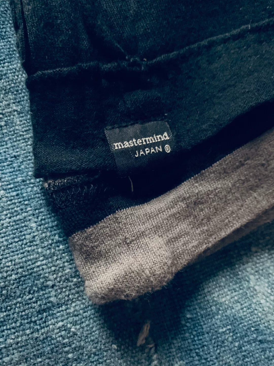 Mastermind Japan Reversible Cardigan — label