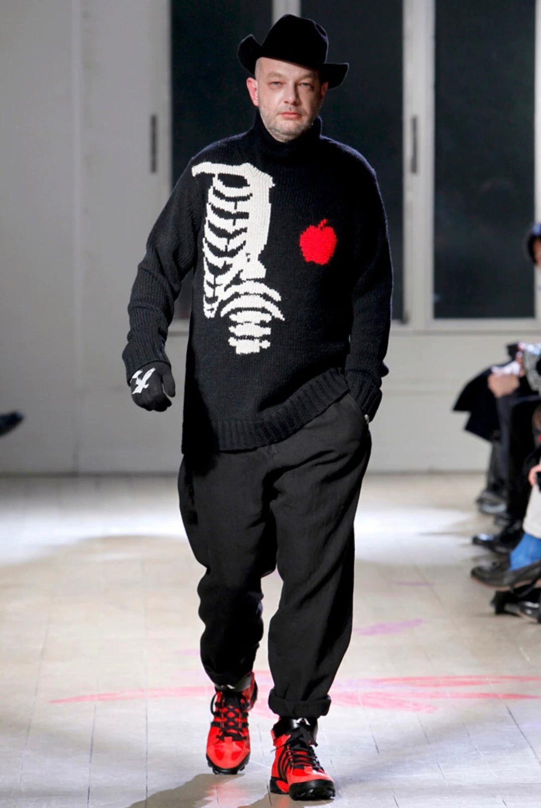 Yohji Yamamoto 11AW Crow Wool Gloves — label