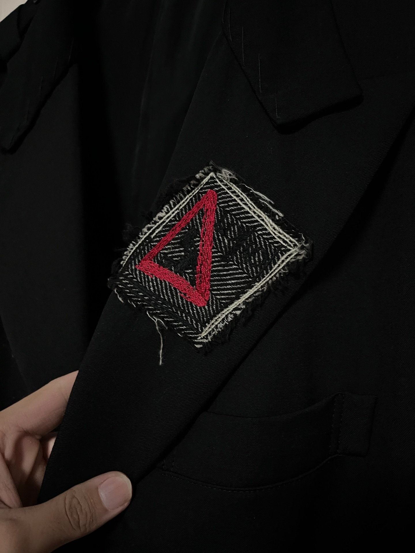 Yohji Yamamoto 20AW Armband Jacket — detail