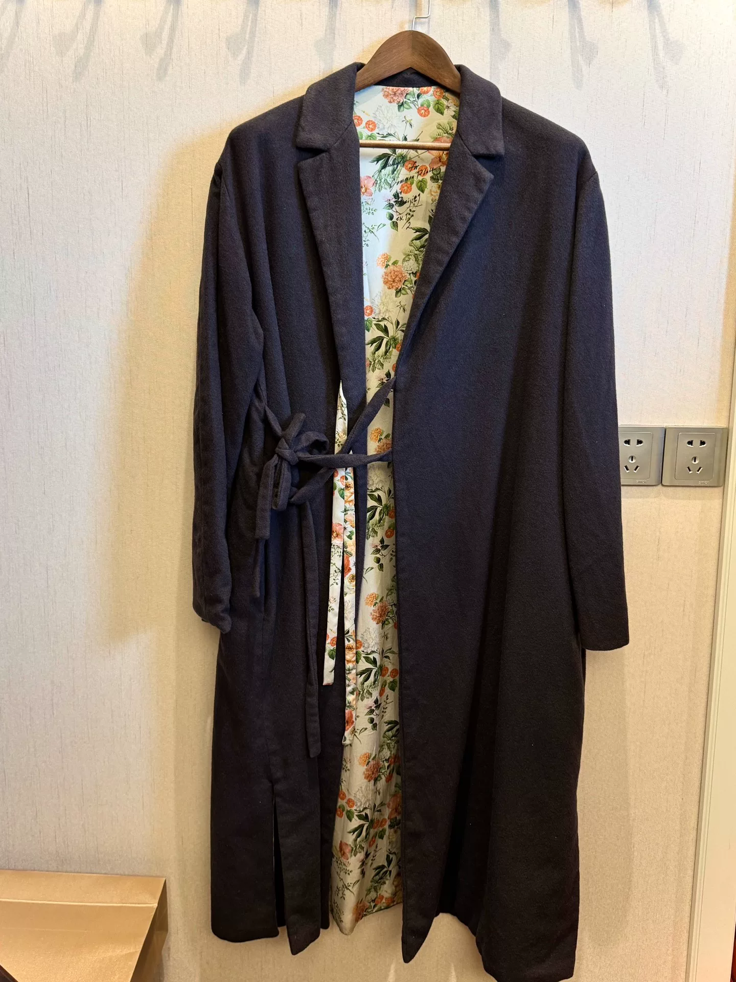 Geoffrey B Small Piacenza Kimono Cashmere Coat
