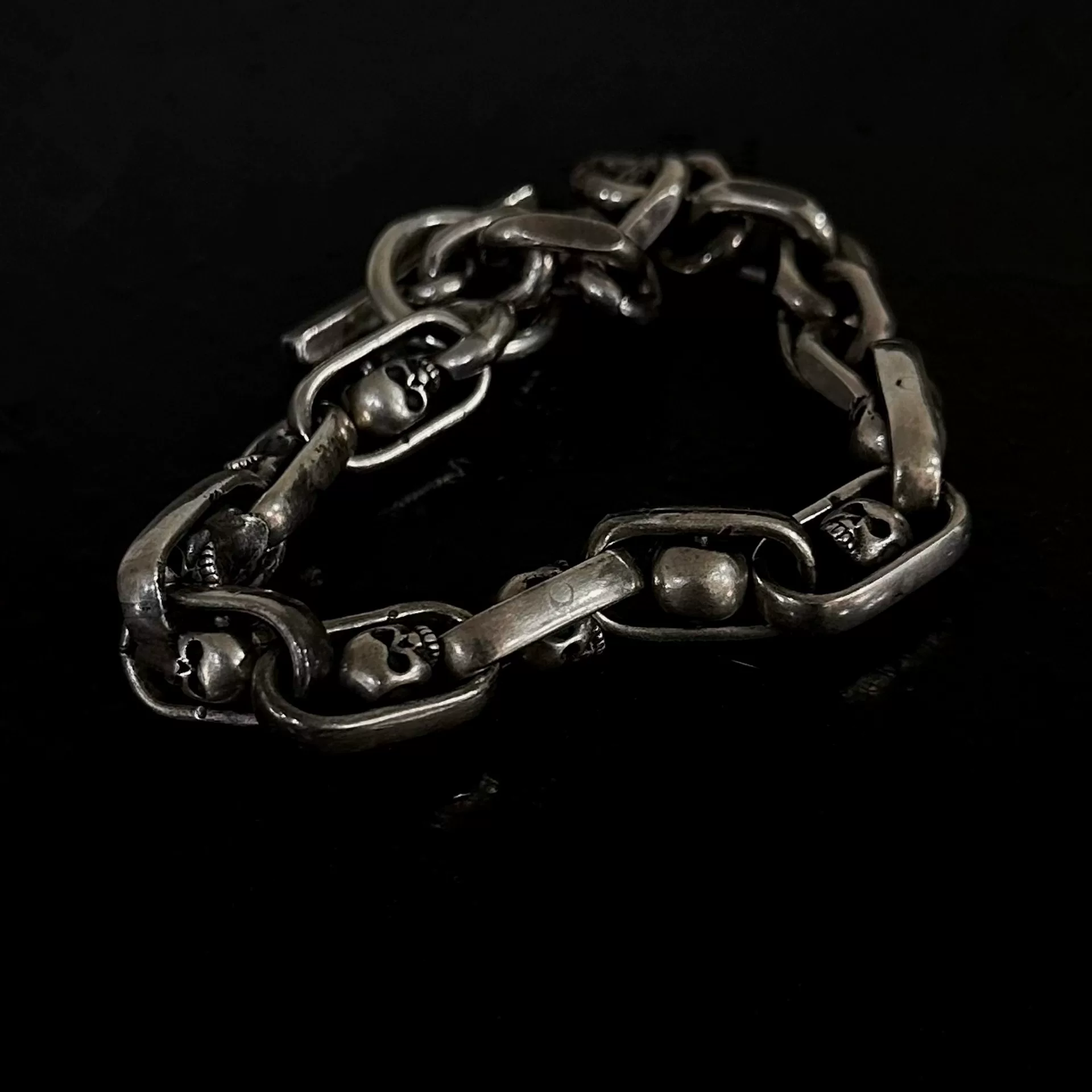 Tobias Wistisen 925 Silver Rotating Skull Bracelet — label