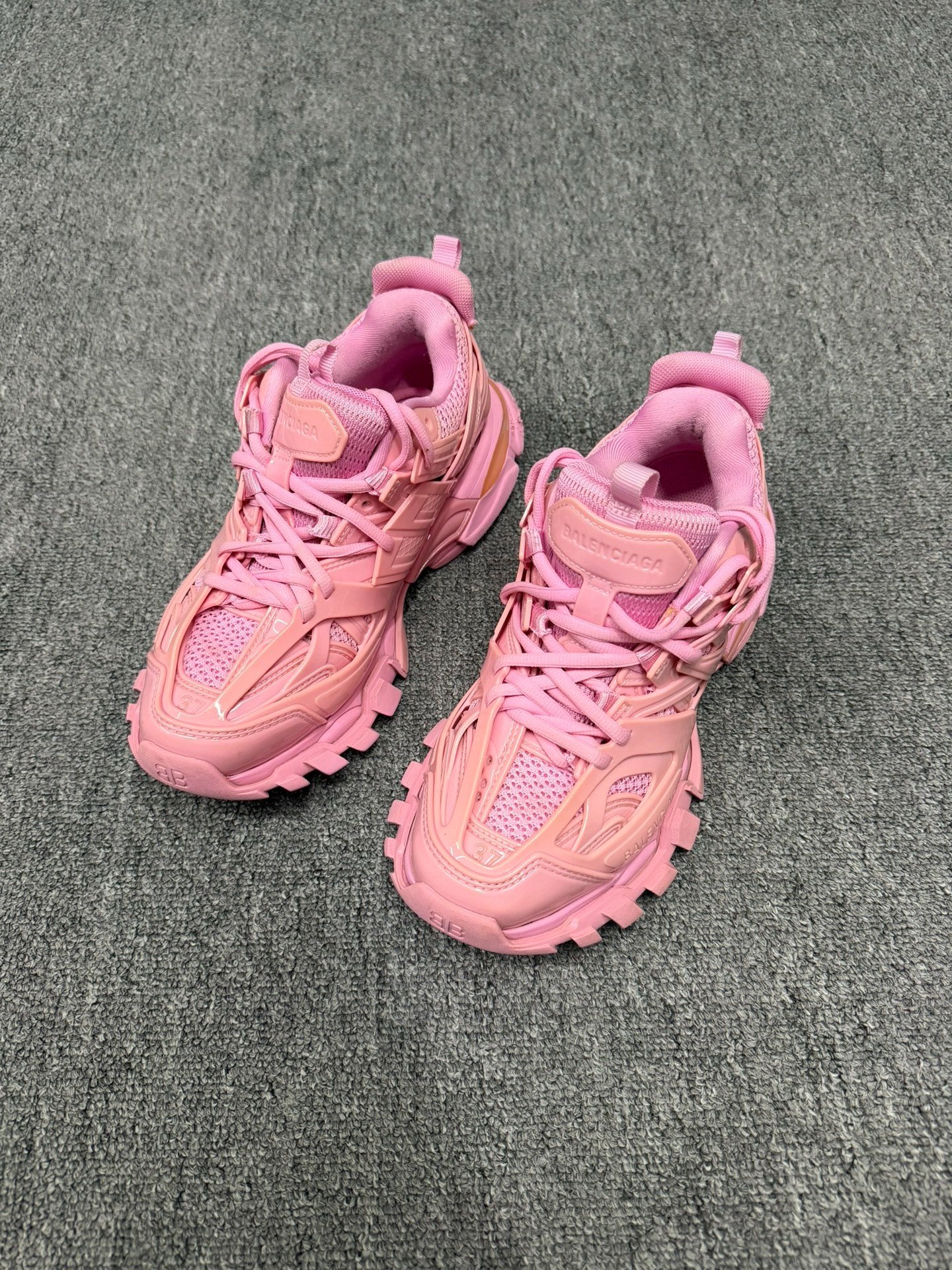 Balenciaga Track Pink Size 37