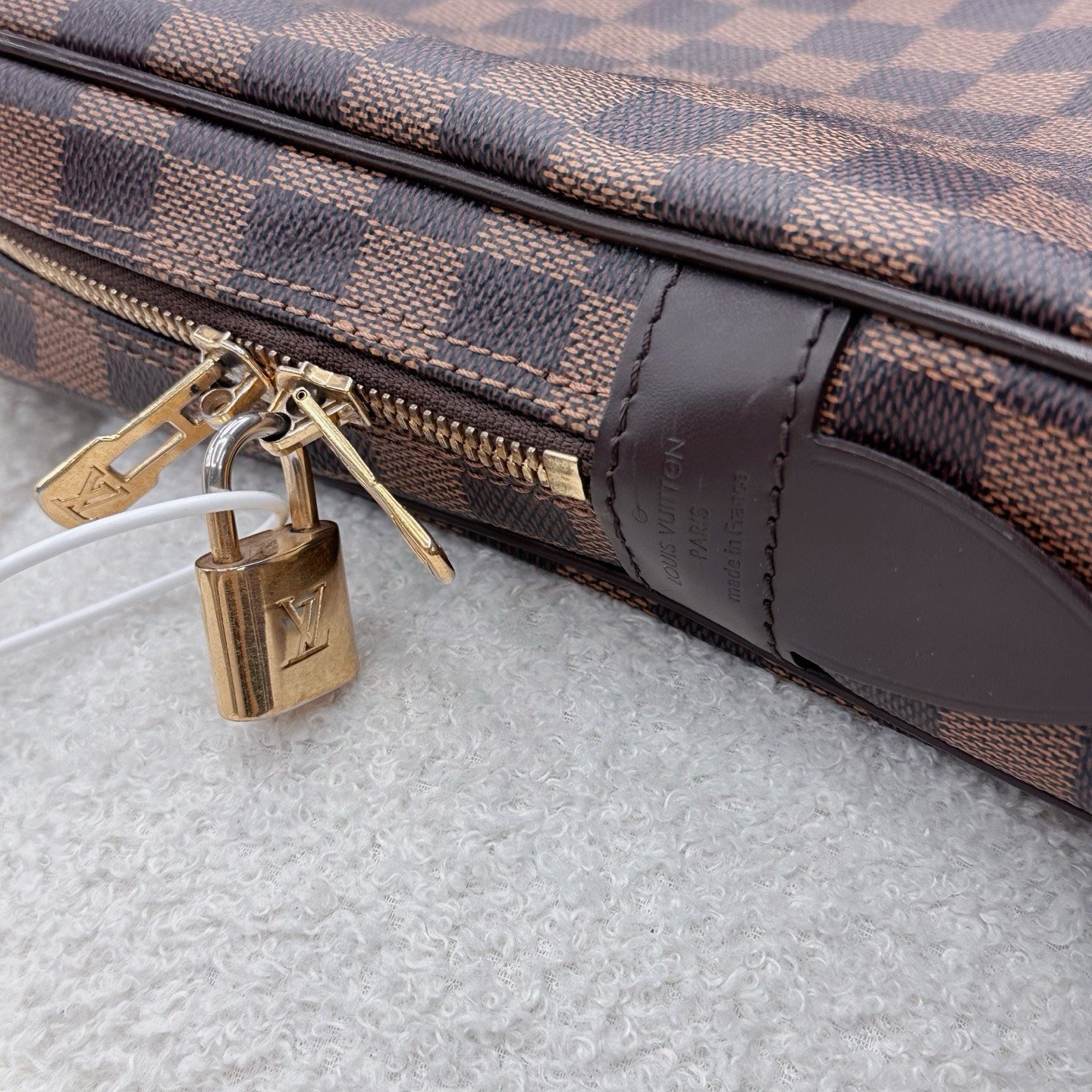 Louis Vuitton Damier Briefcase — back