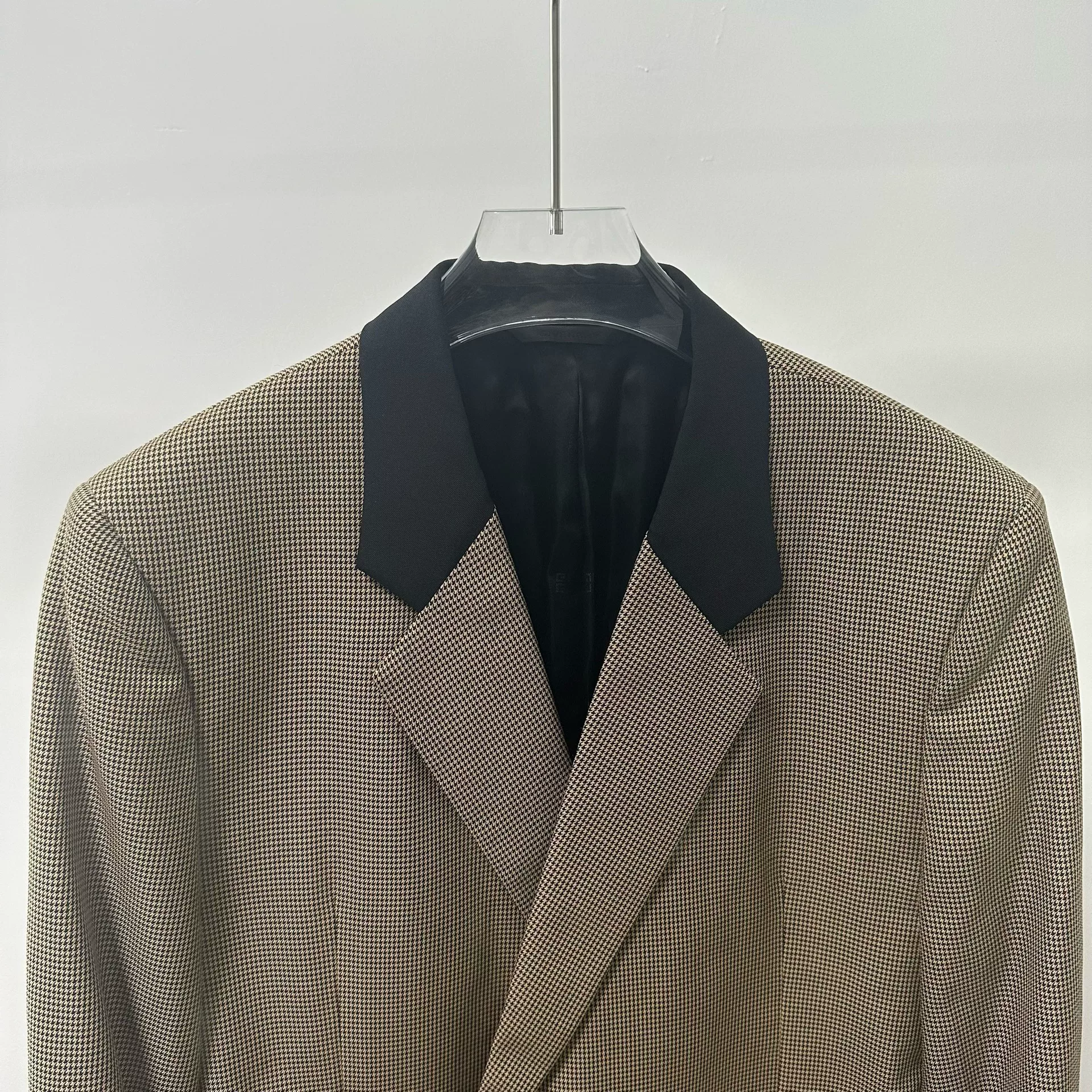 Givenchy Houndstooth Lock Buckle Blazer — front