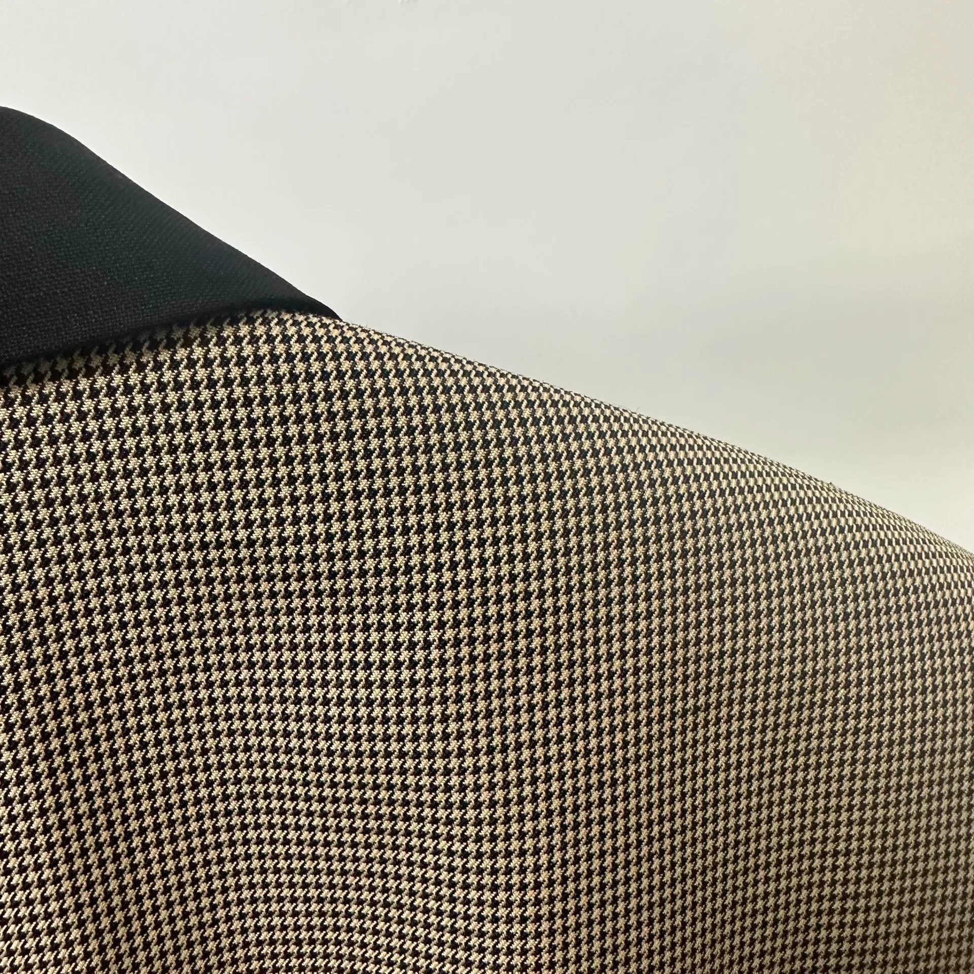 Givenchy Houndstooth Lock Buckle Blazer — detail