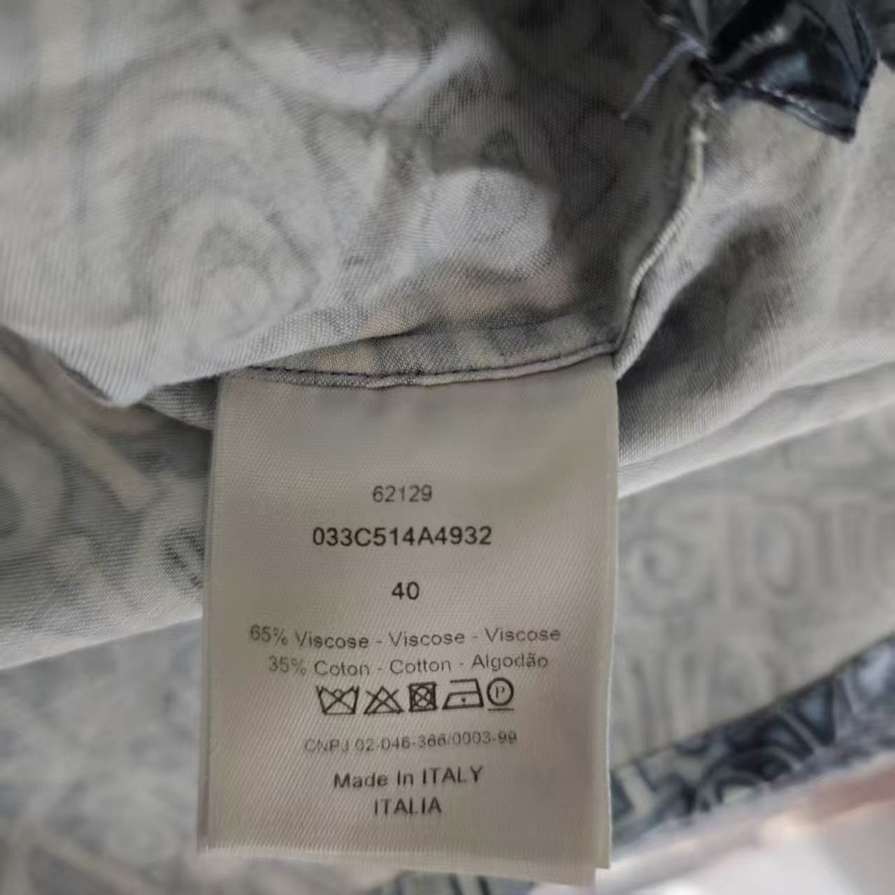 Dior Stussy Graffiti Short-Sleeve Shirt — label