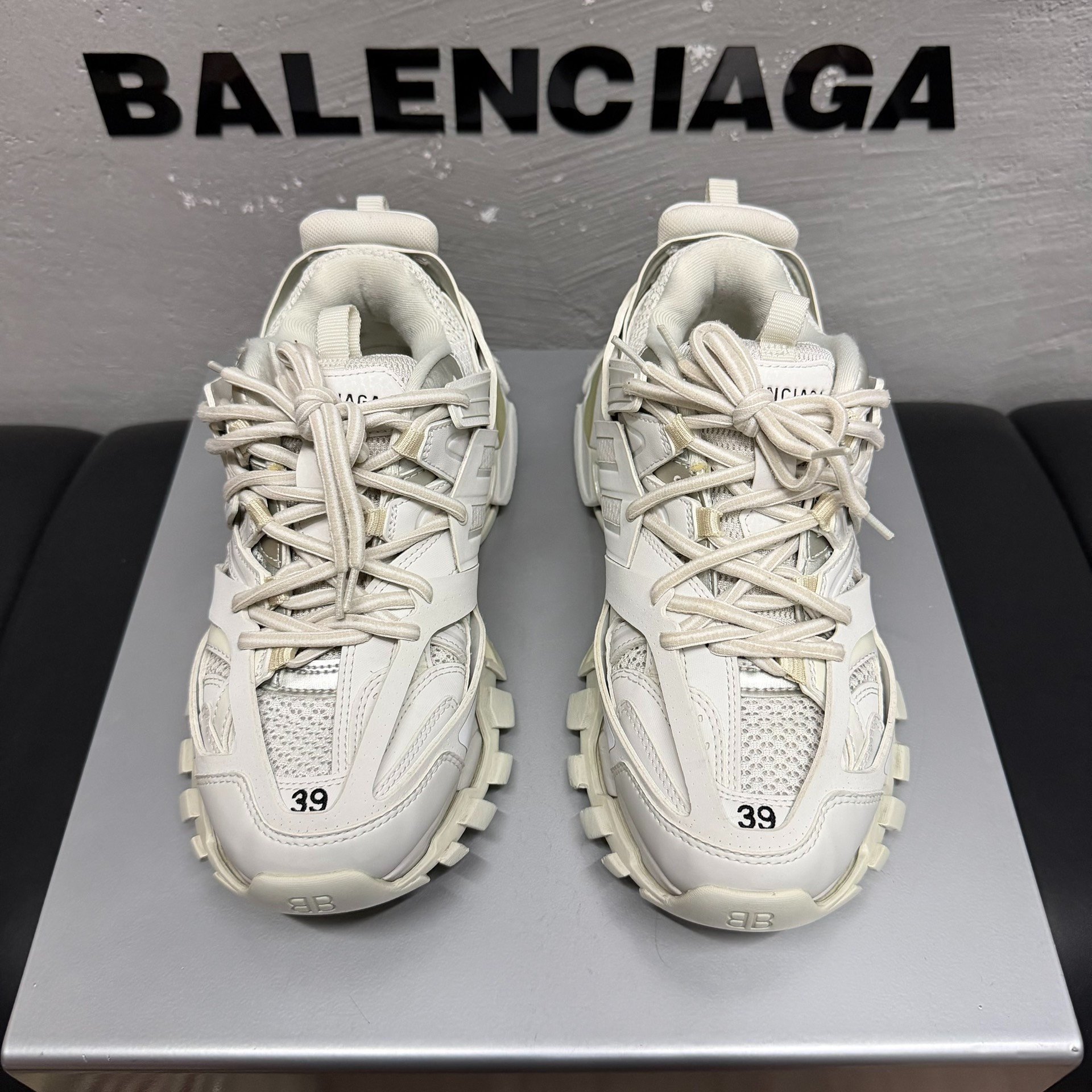 Balenciaga Track White Sneakers EU 39 — front