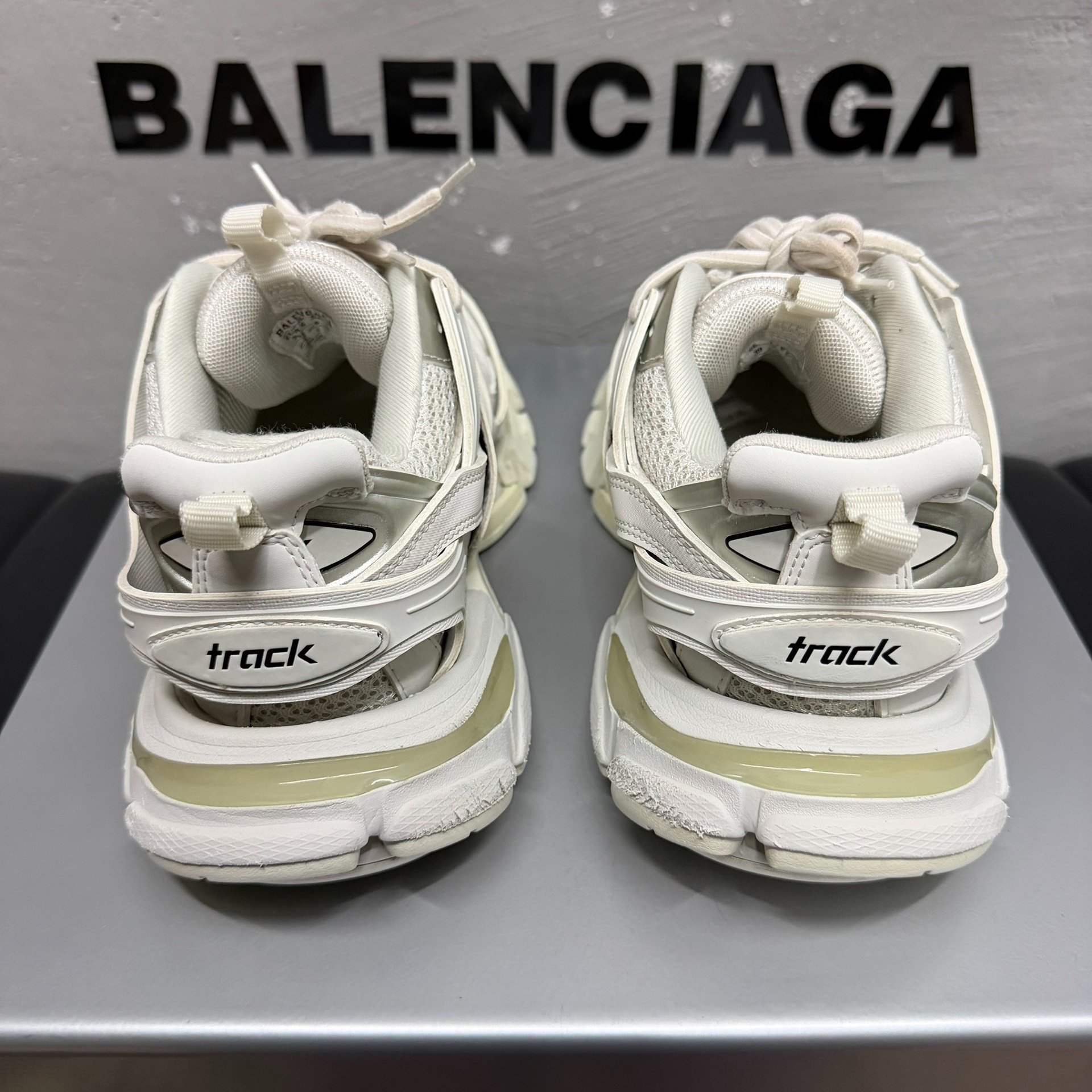 Balenciaga Track White Sneakers EU 39 — label
