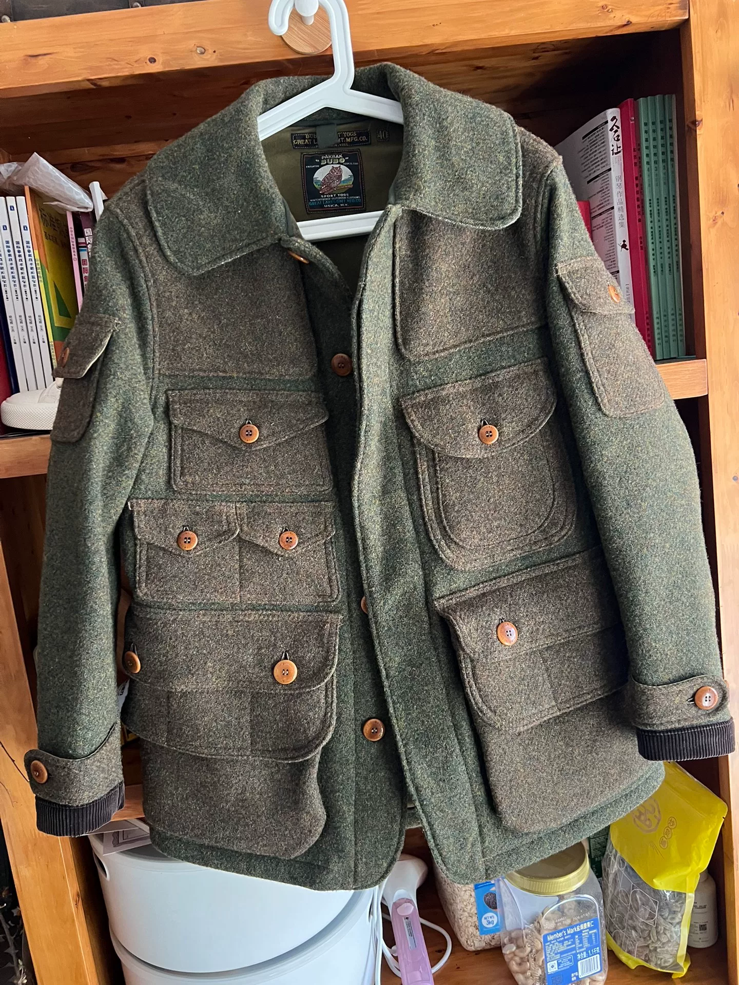 Freewheelers Green Turtle Hunting Coat — detail