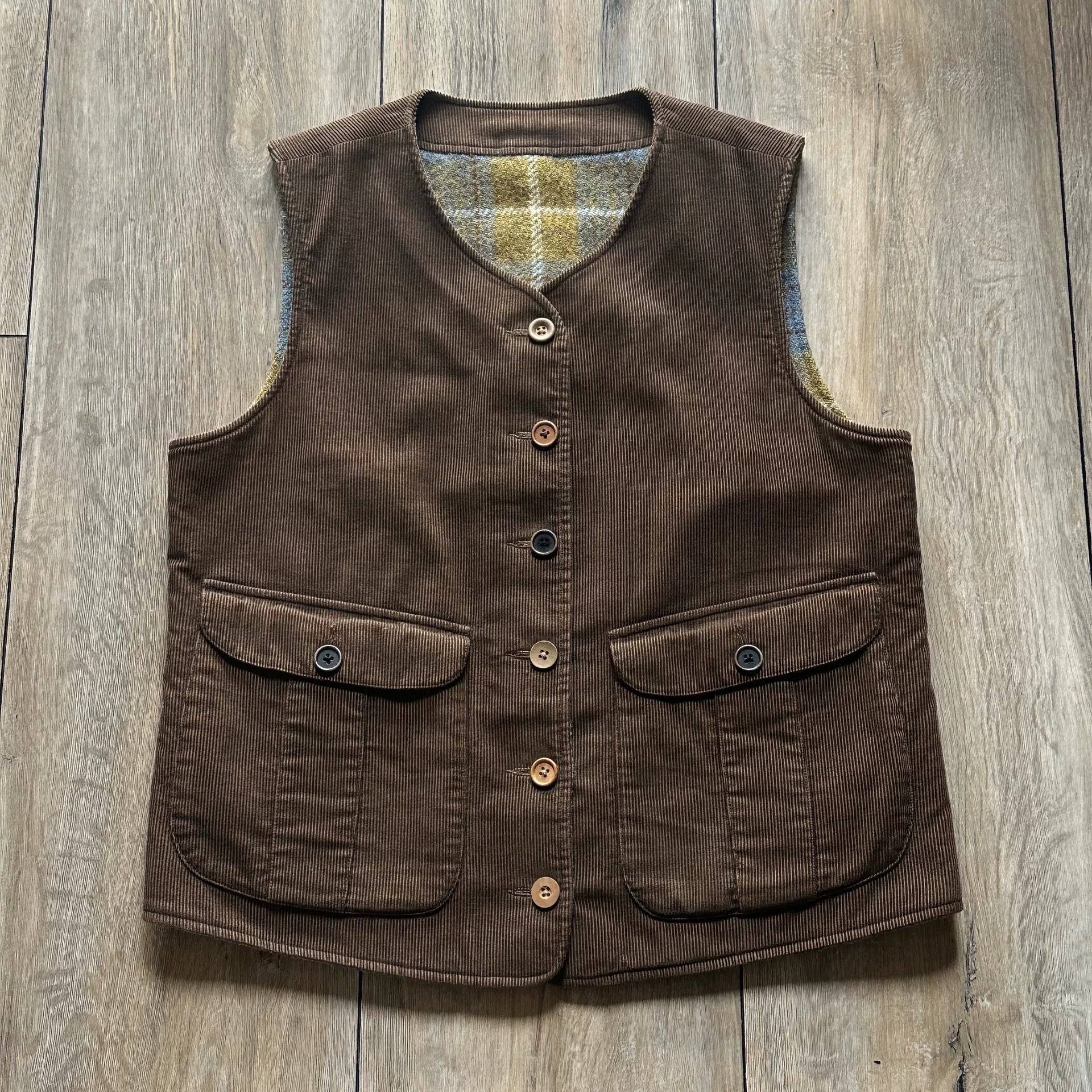 Taciturnli Harris Tweed Vest