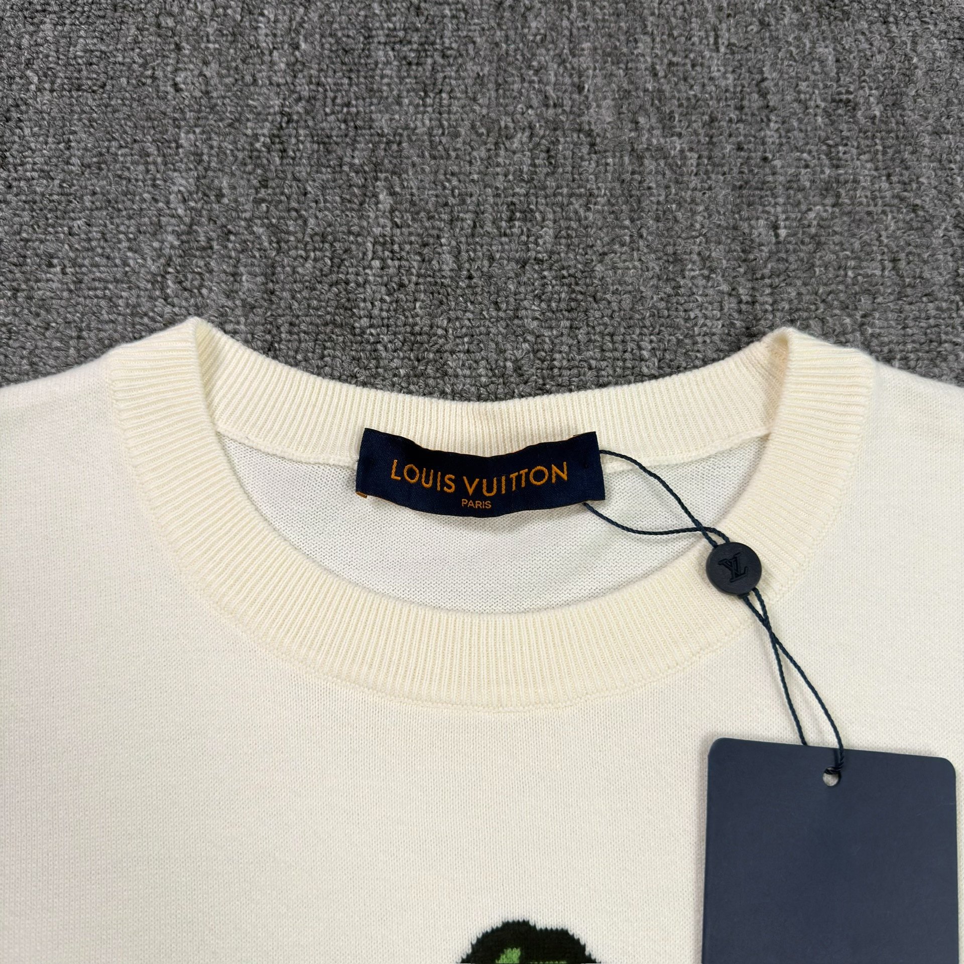 LV Nigo Duck Graphic White Knit Tee — detail