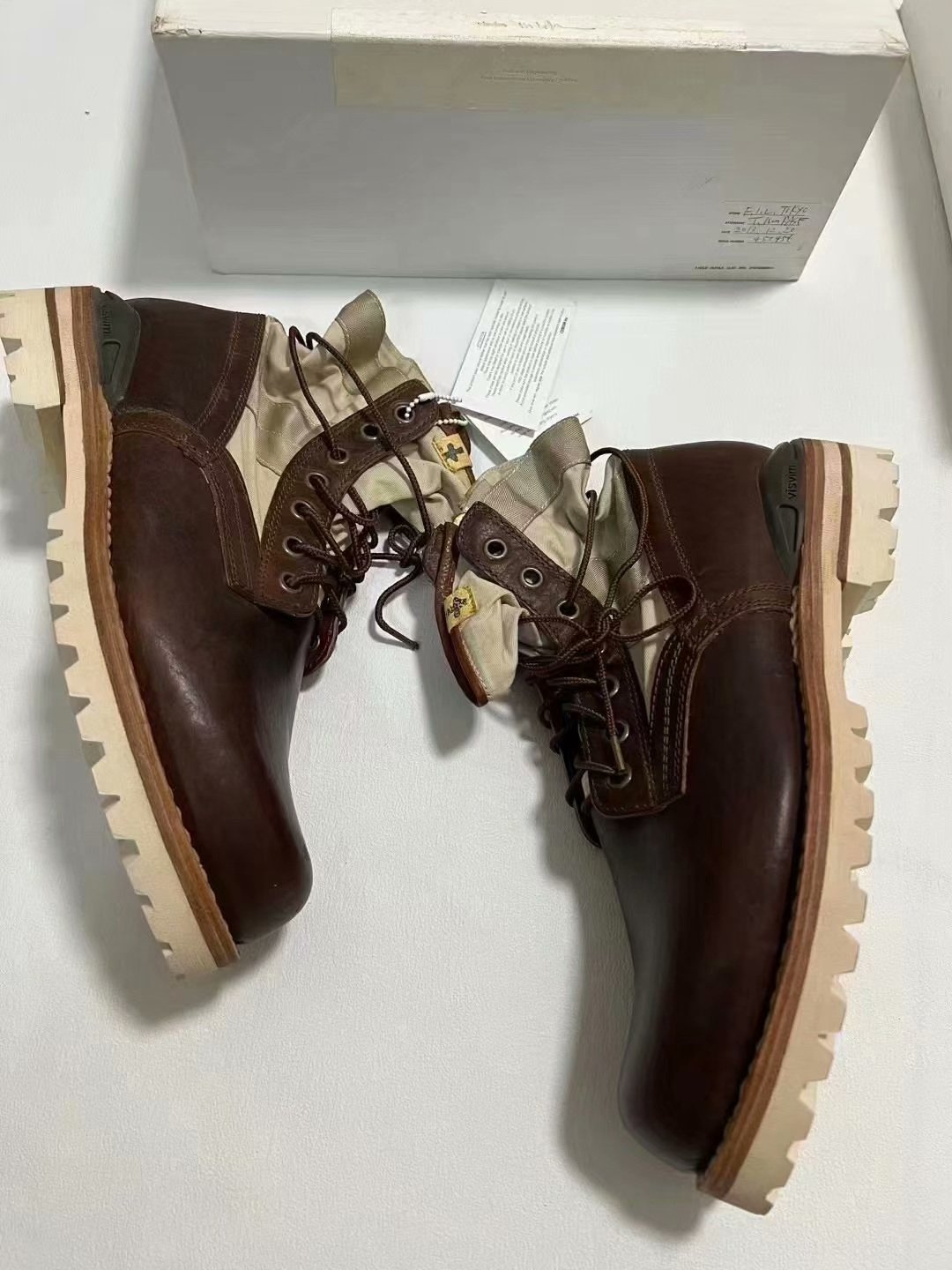 visvim 13ss 7-hole 73-folk — detail
