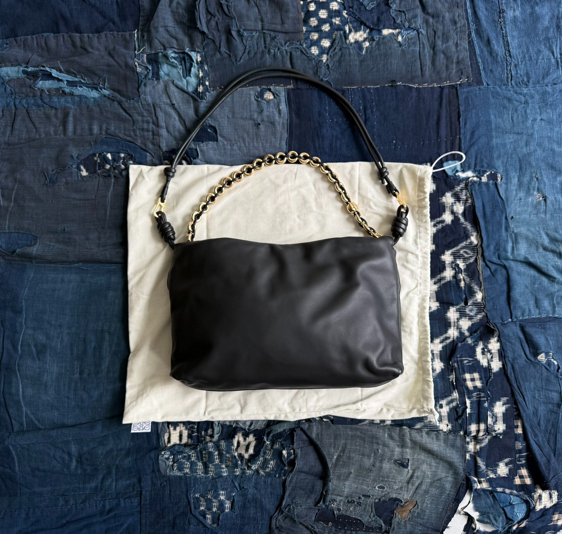 LOEWE Flamenco Large Black Purse — front