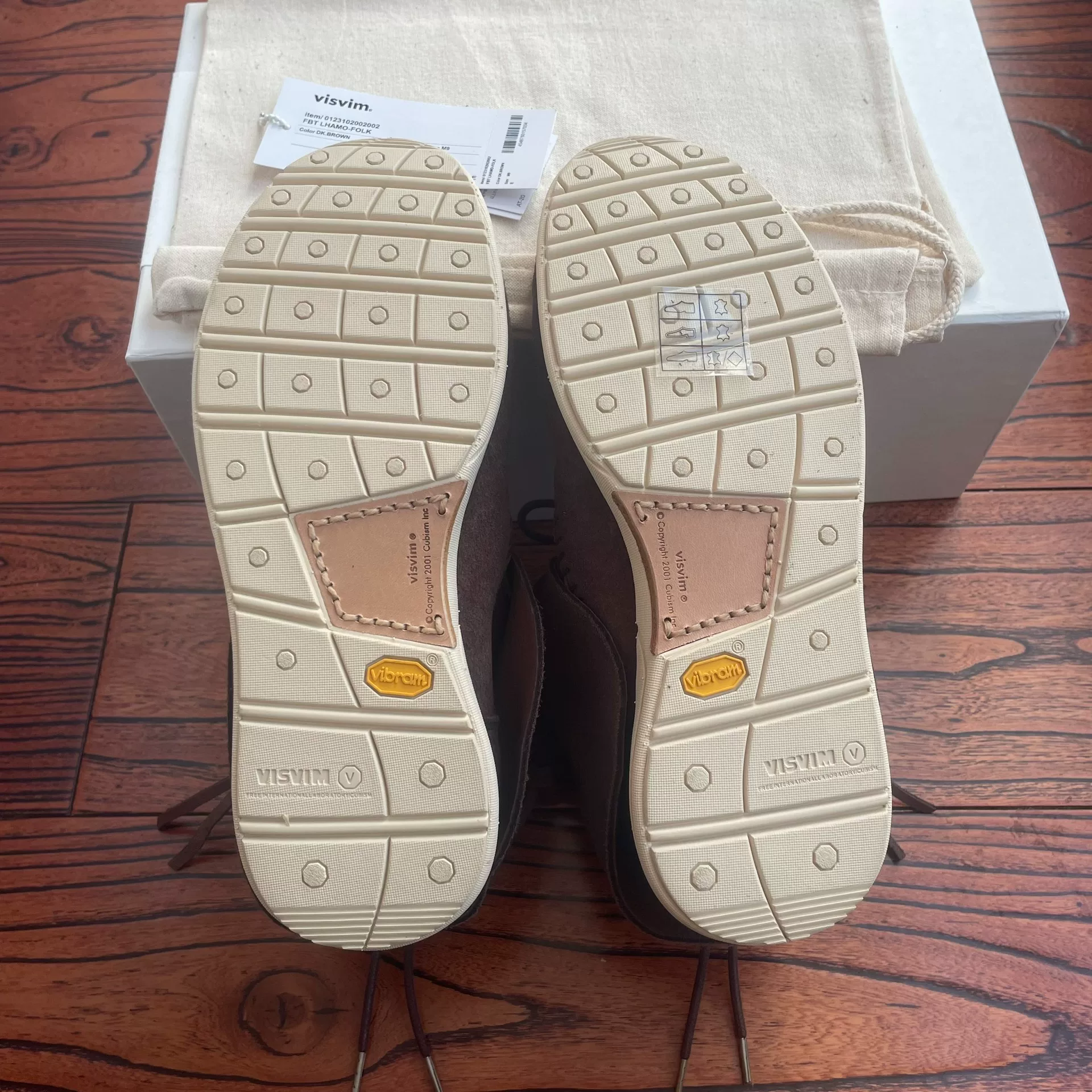 Visvim 23ss FBT Lhamo Folk Moccasin Shoes — label