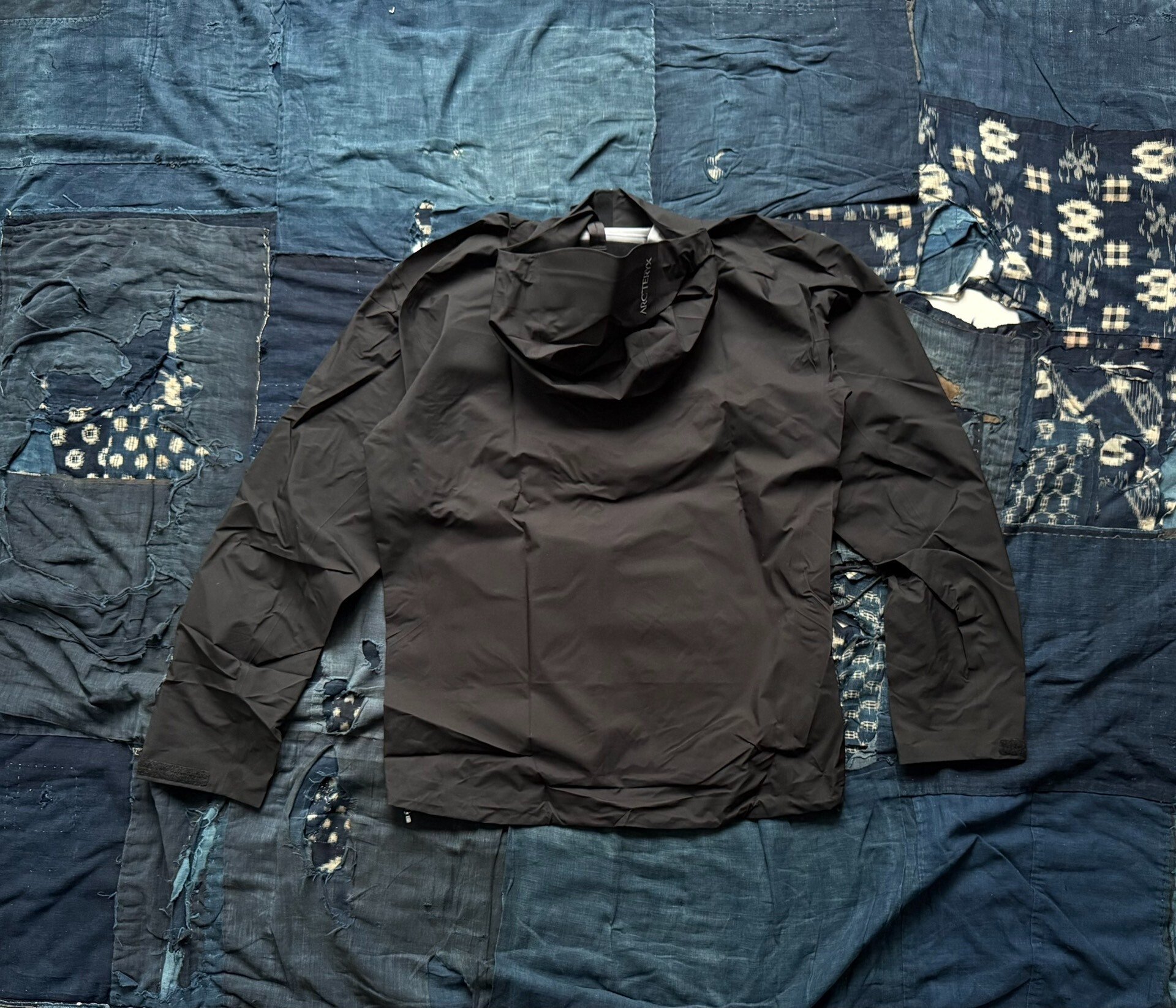 Arc'teryx Beta Jacket — detail
