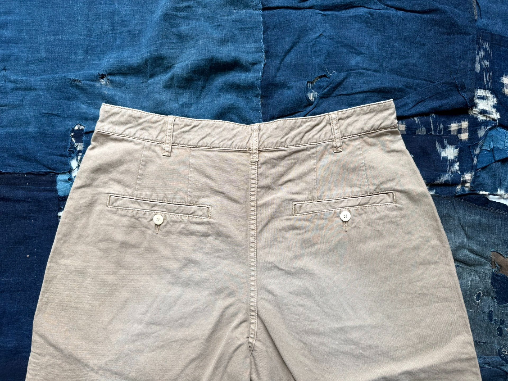 VISVIM 26SS ICT BEARN CHINO SHORTS — label