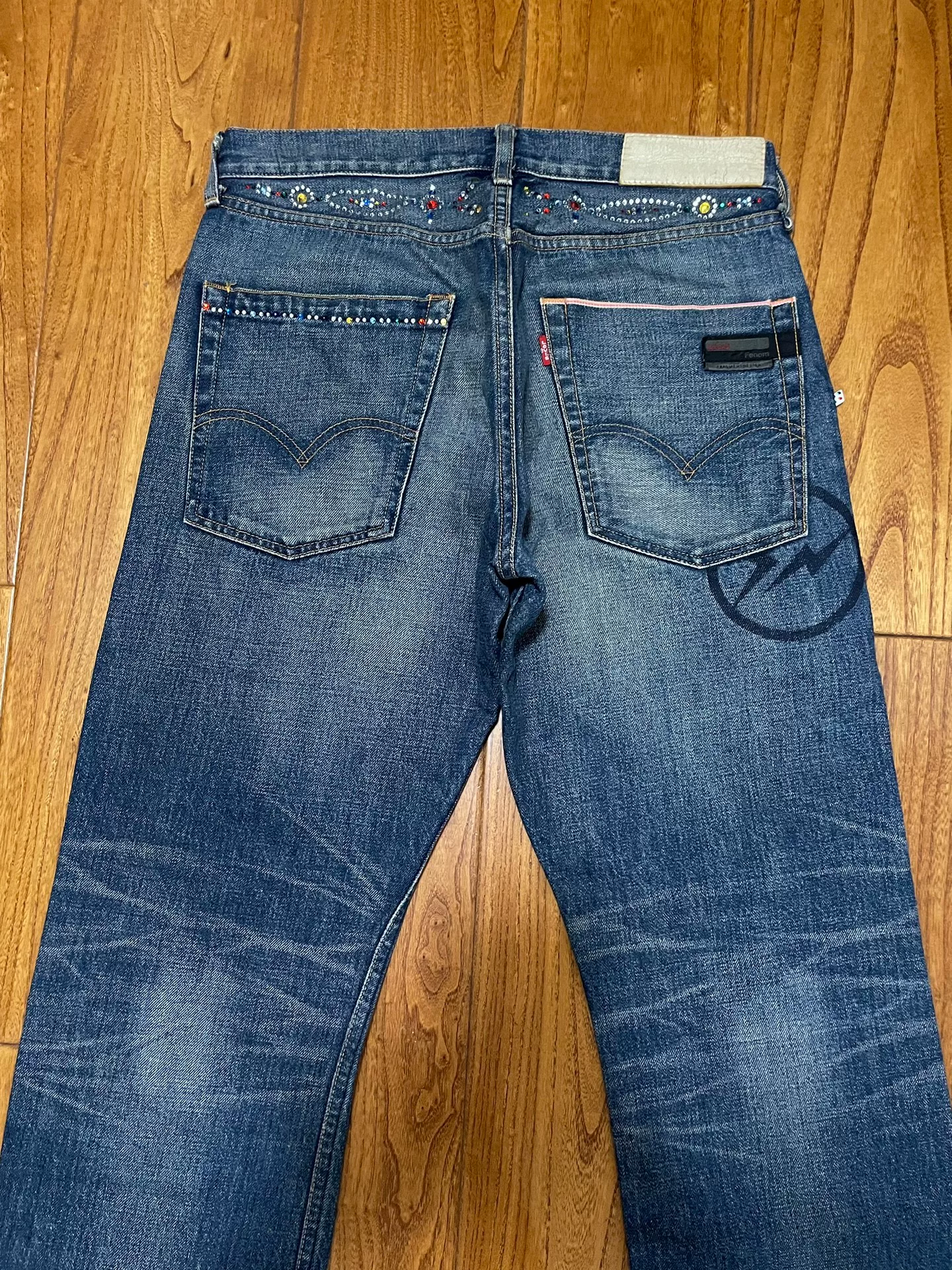 Levi's Fenom Disco Washed Distressed Jeans — label