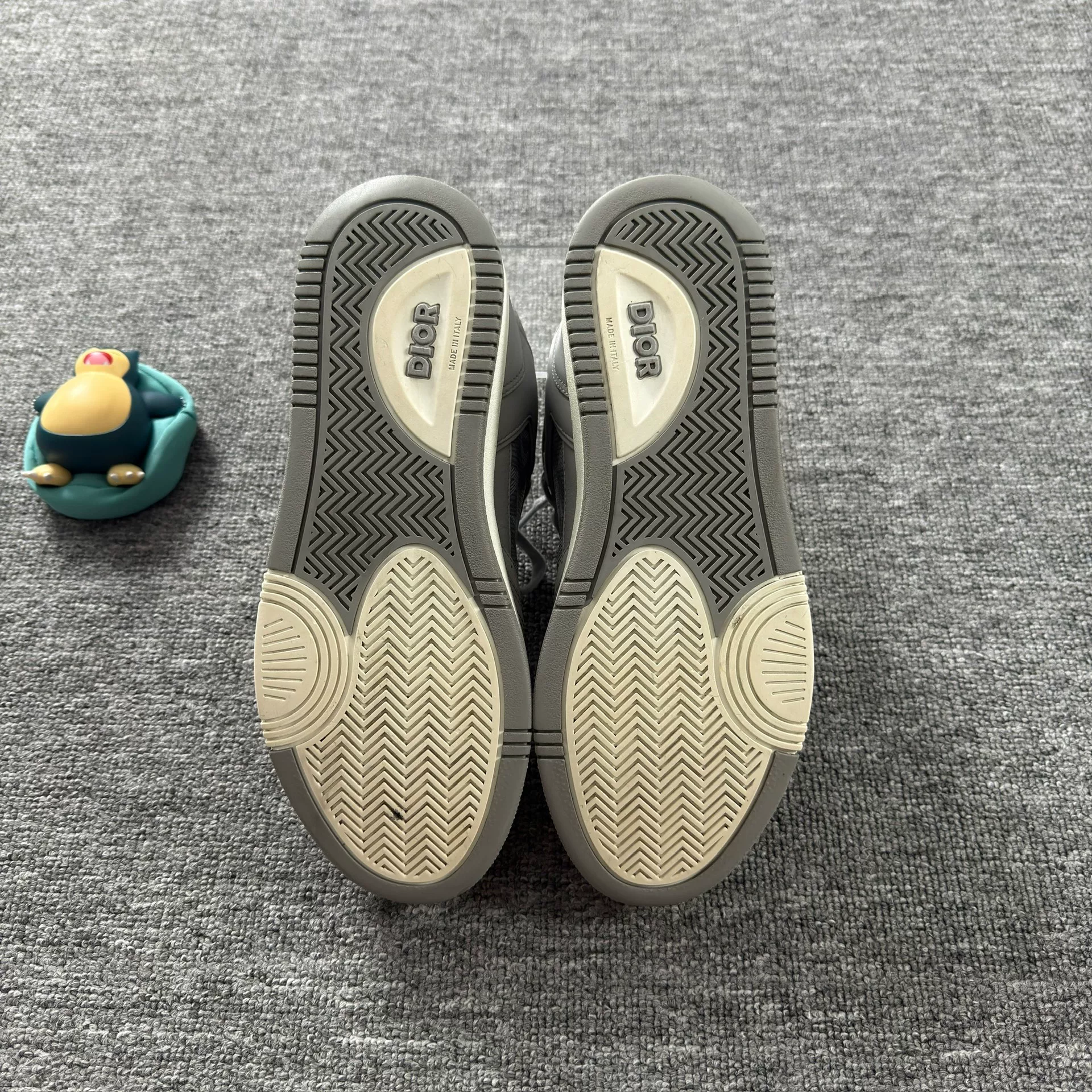 Dior B27 Gray Low-Top Sneakers — back