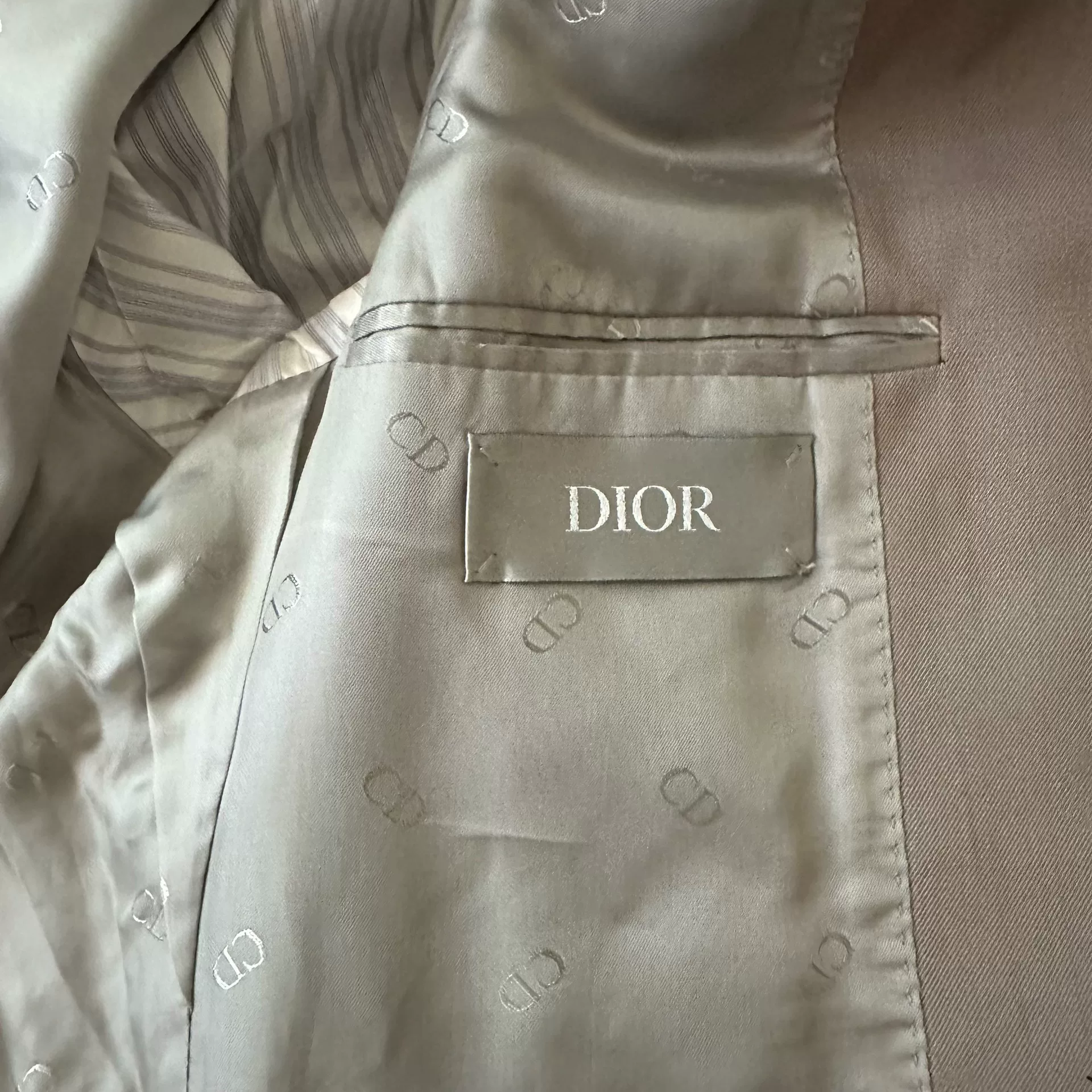 Dior 23SS Beige Double-Breasted Suit — back