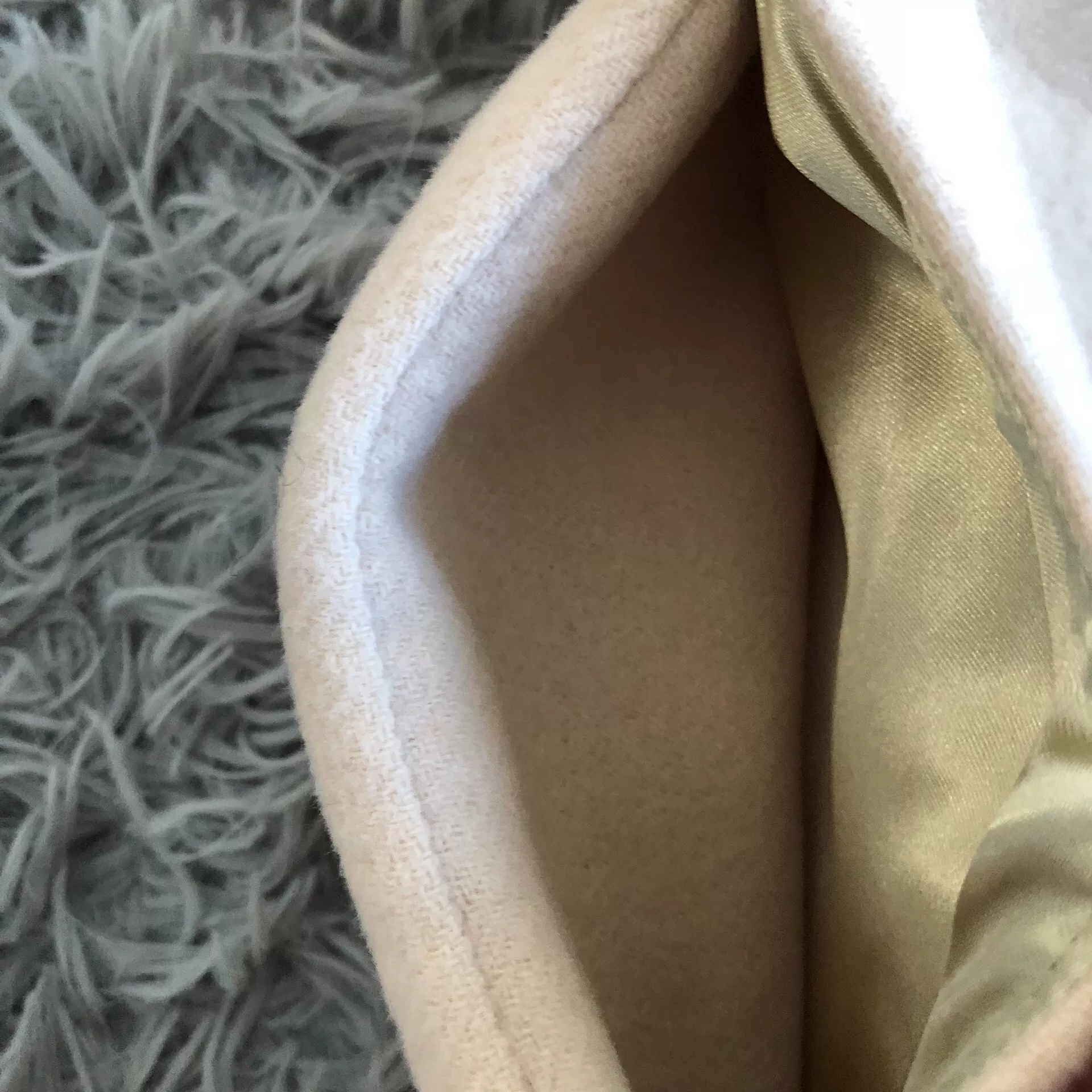 Burberry Cream Wool Coat — label
