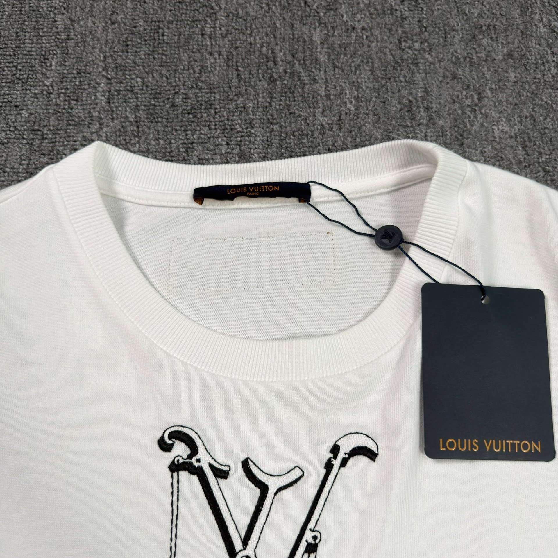 Louis Vuitton White Logo Short-Sleeve Tee — detail