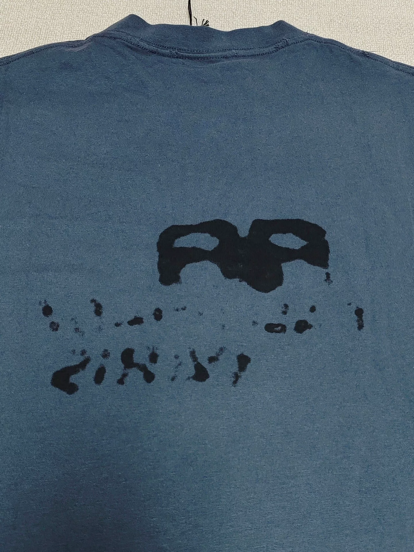 Balenciaga 23SS Graffiti Distressed Logo Tee — detail