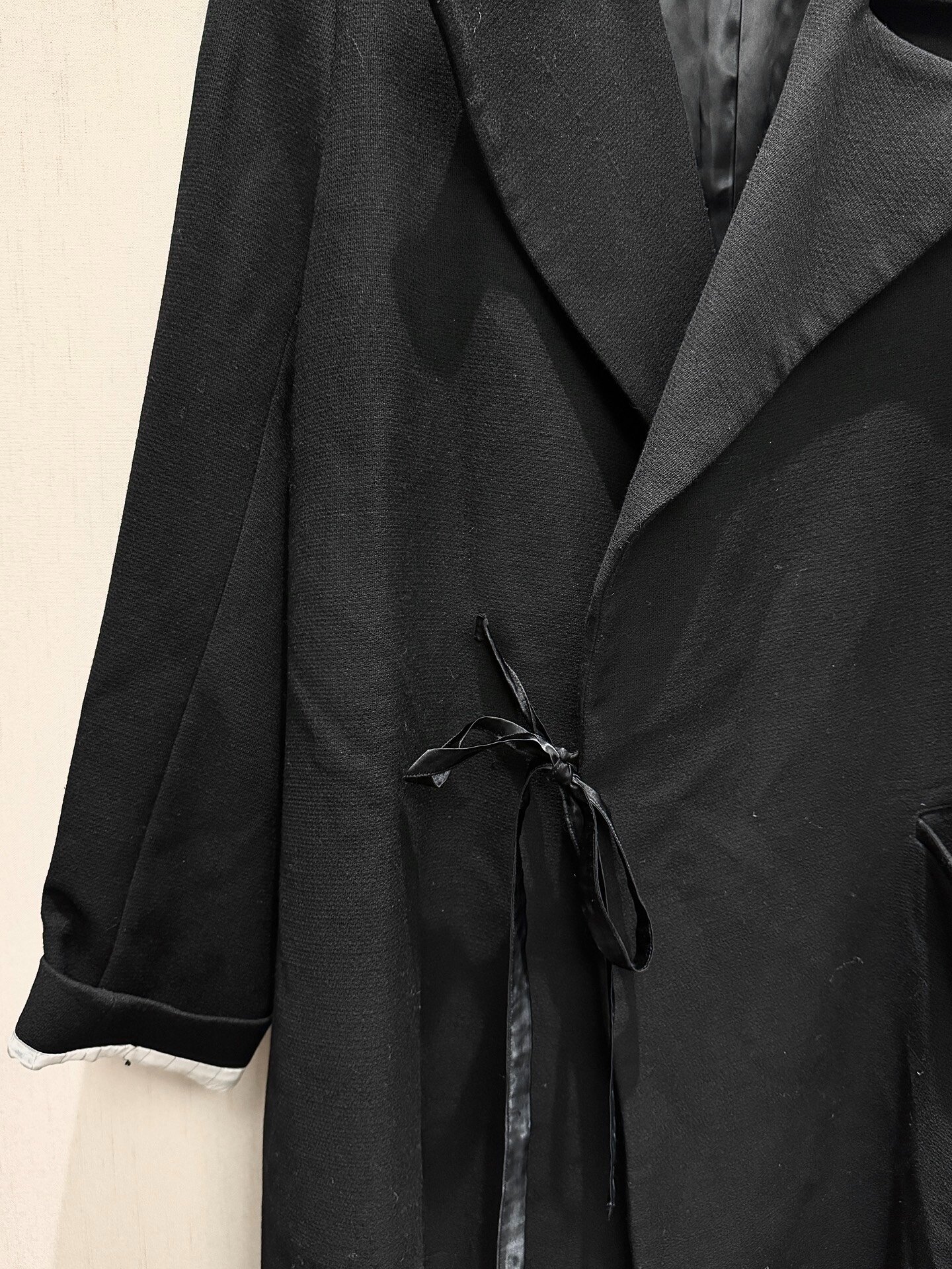 Hed Mayner Kimono-Style Wool Coat — label