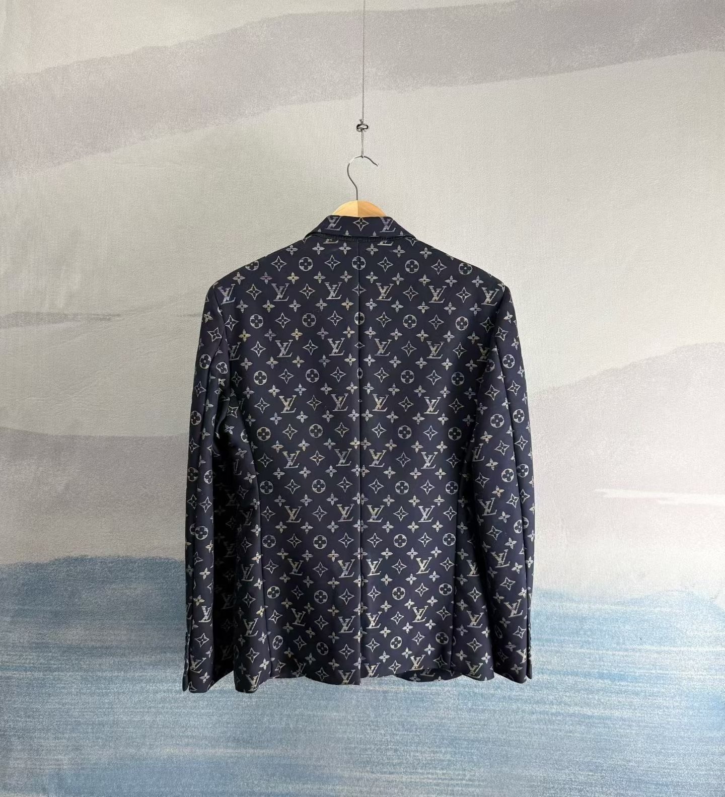 Louis Vuitton Single-Breasted All-Over Print Blazer — detail