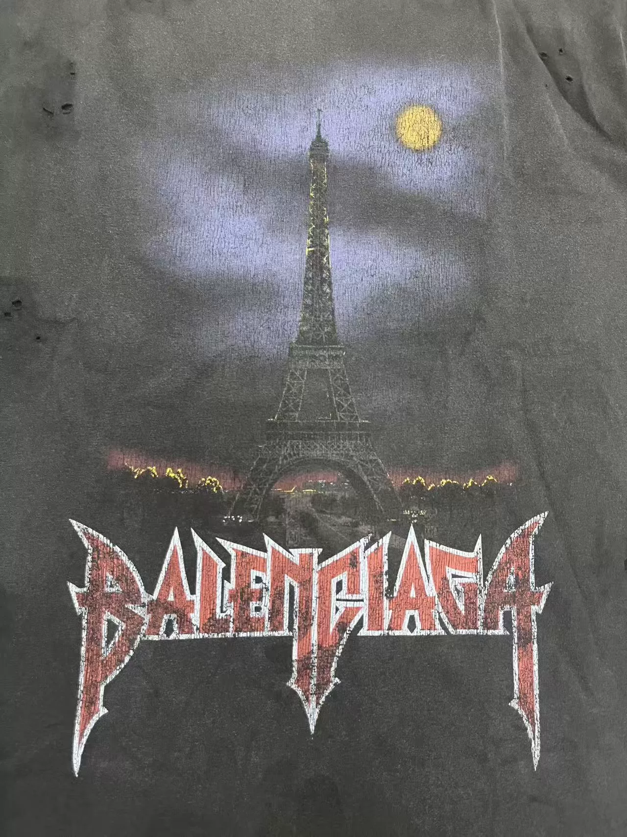 Balenciaga Eiffel Tower Print Oversized T-Shirt — detail