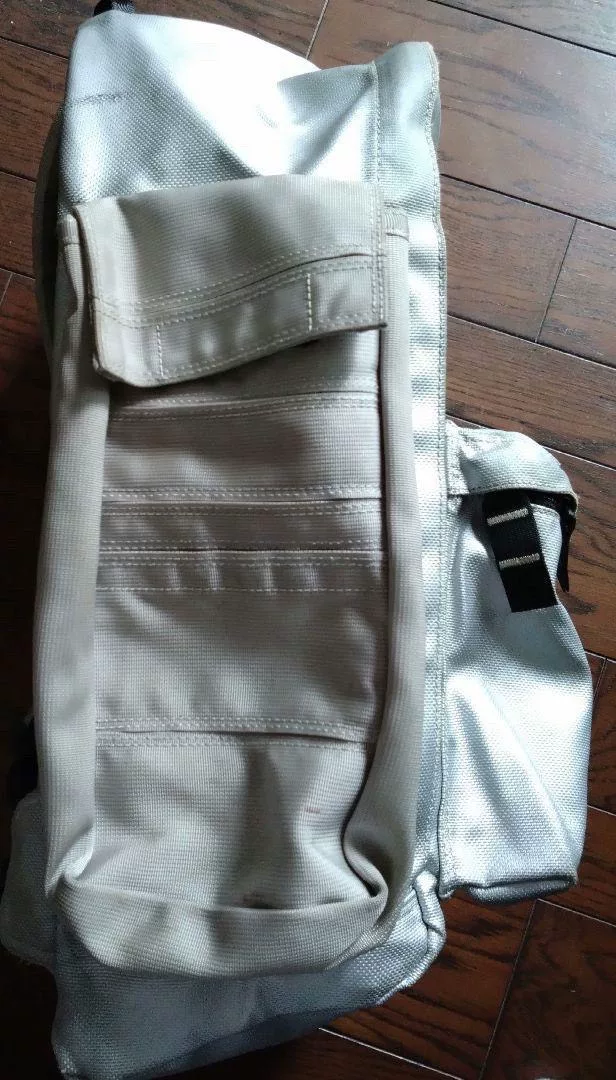 Porter Gray Canvas Backpack — detail