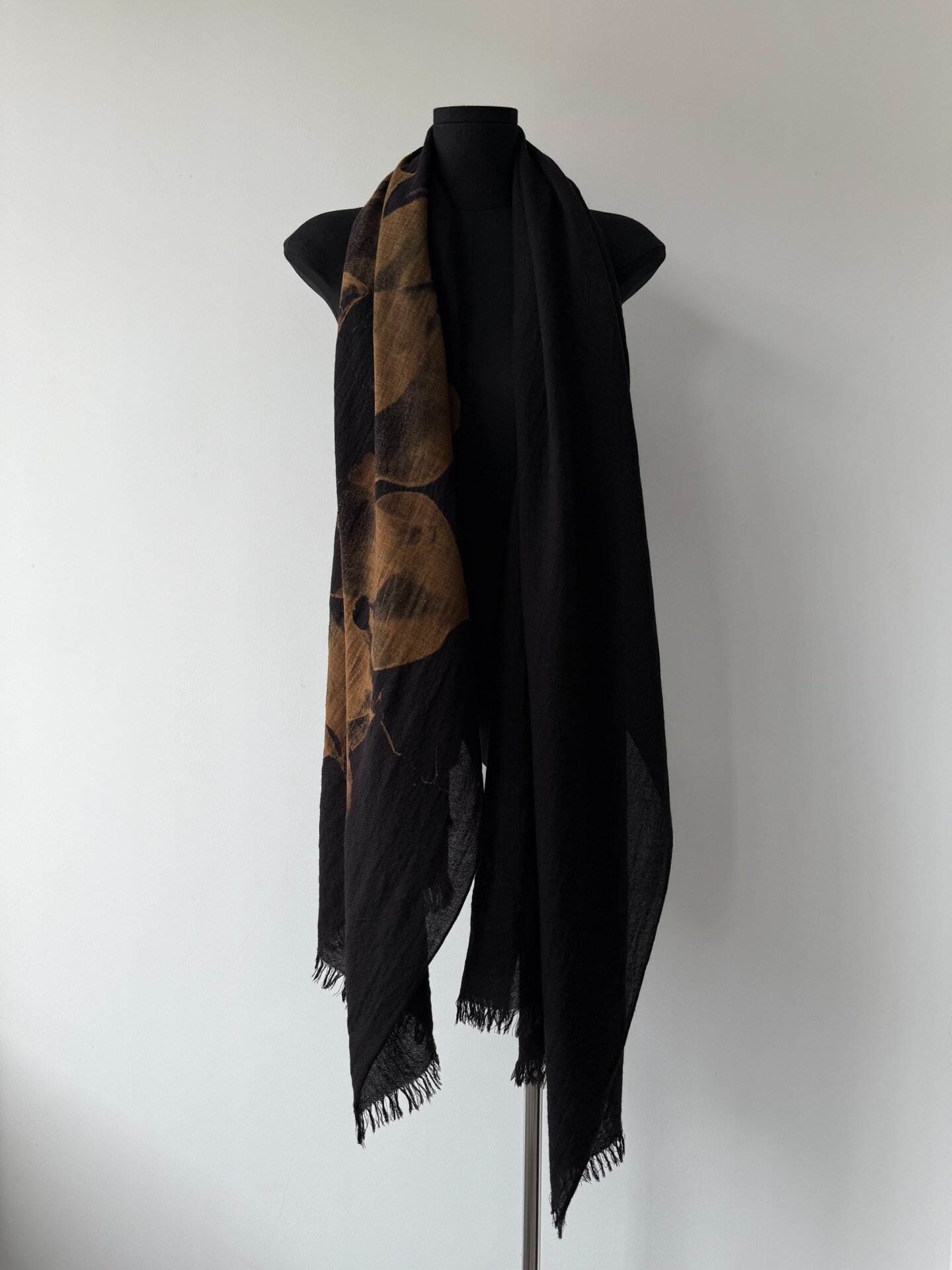 Yohji Yamamoto Discord Wabi-Sabi Scarf — detail