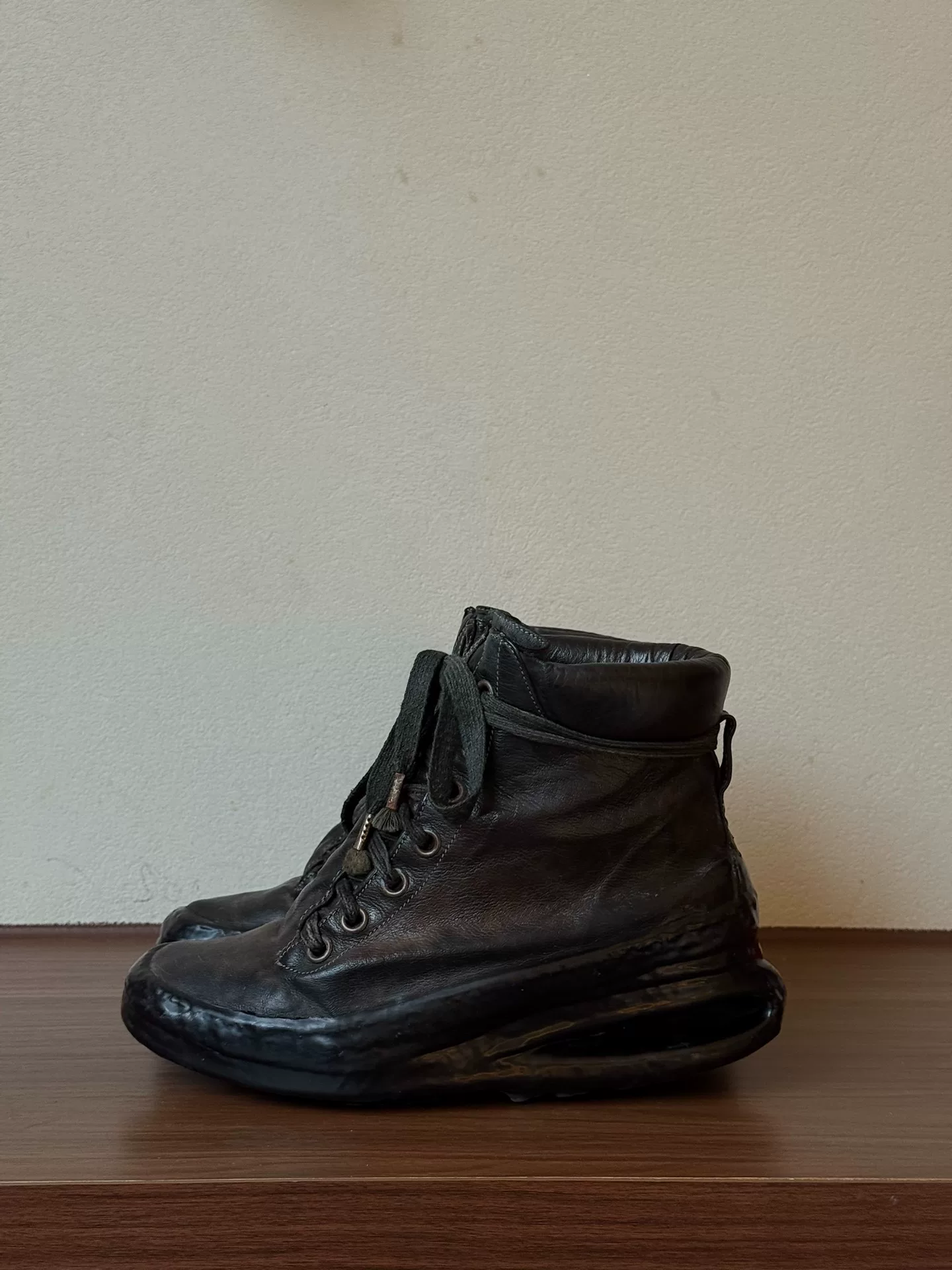 Carol Christian Poell High-Top Sneakers — label