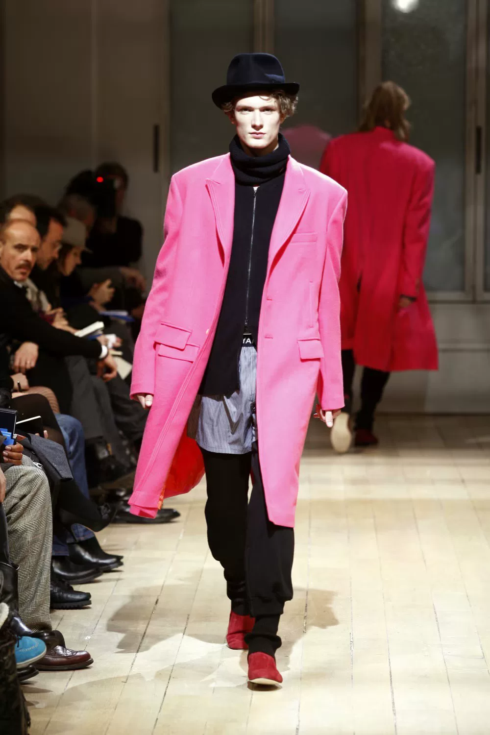 Yohji Yamamoto 09AW Wolf Head Coat — label