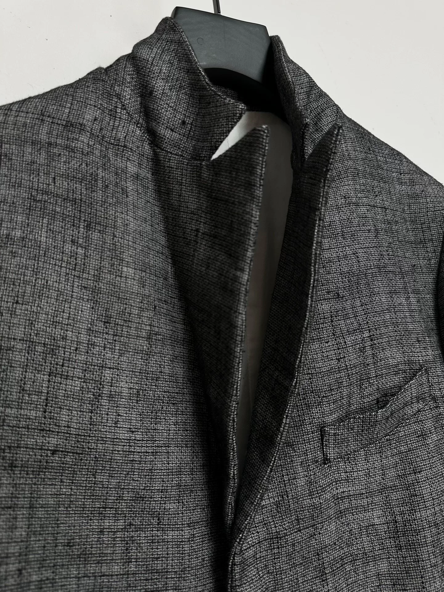 Bergfabel Handmade Linen Coat — back