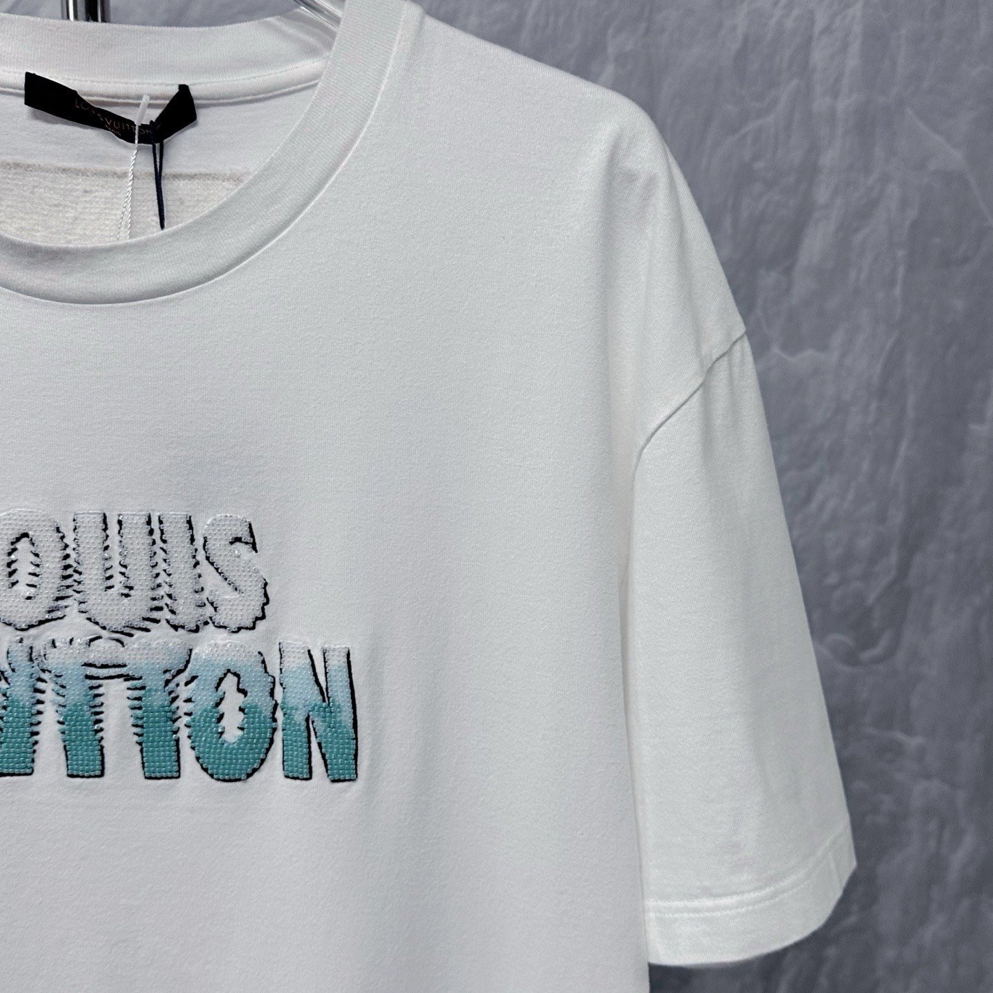 Louis Vuitton Gradient Beaded Letter Short Sleeve — detail
