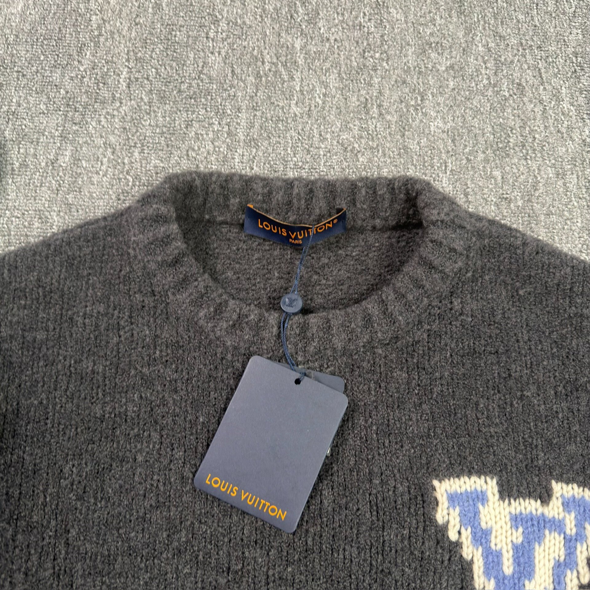 Louis Vuitton Ski Wool Sweater — detail