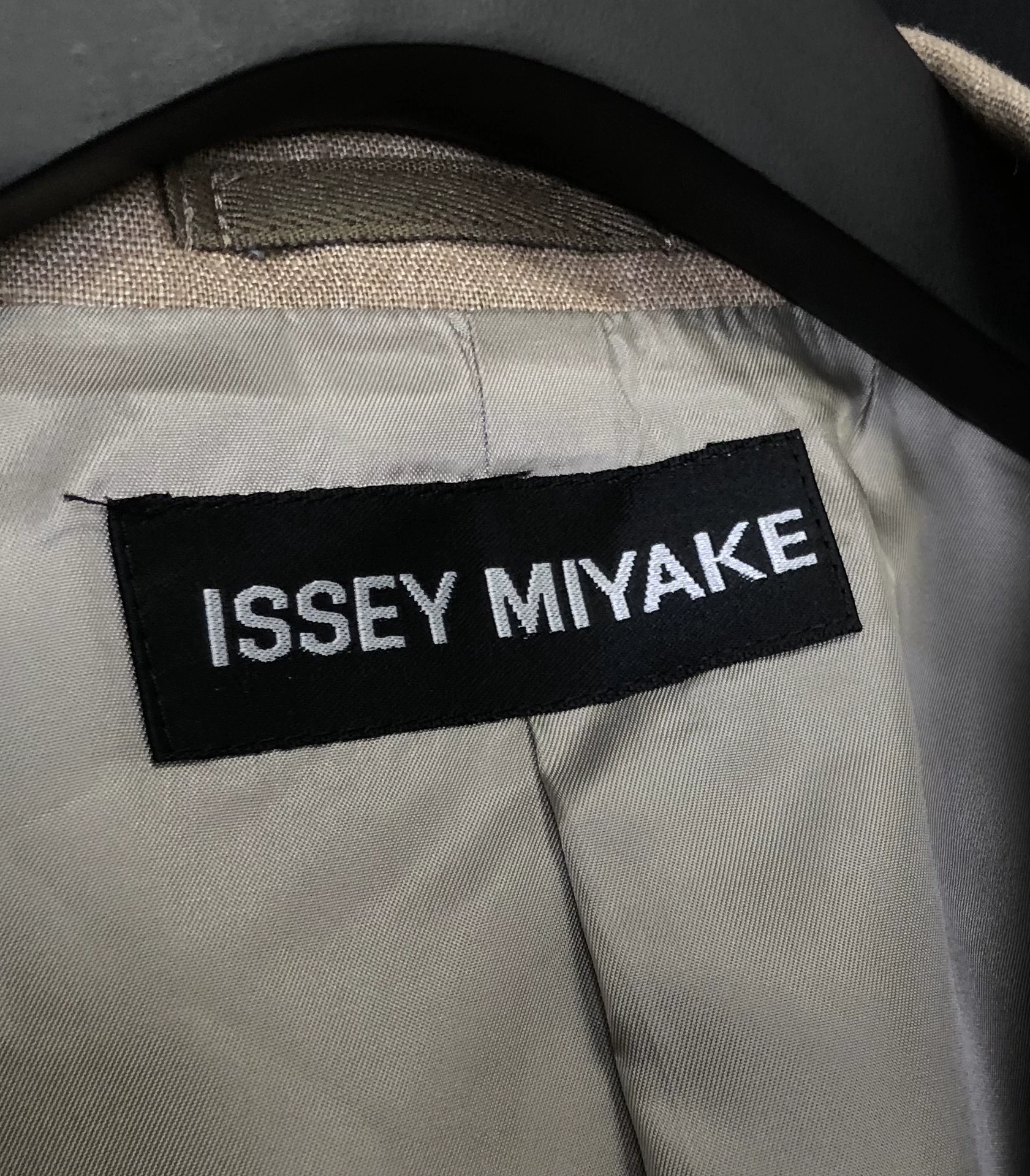 Issey Miyake 1980s Linen Jacket — label