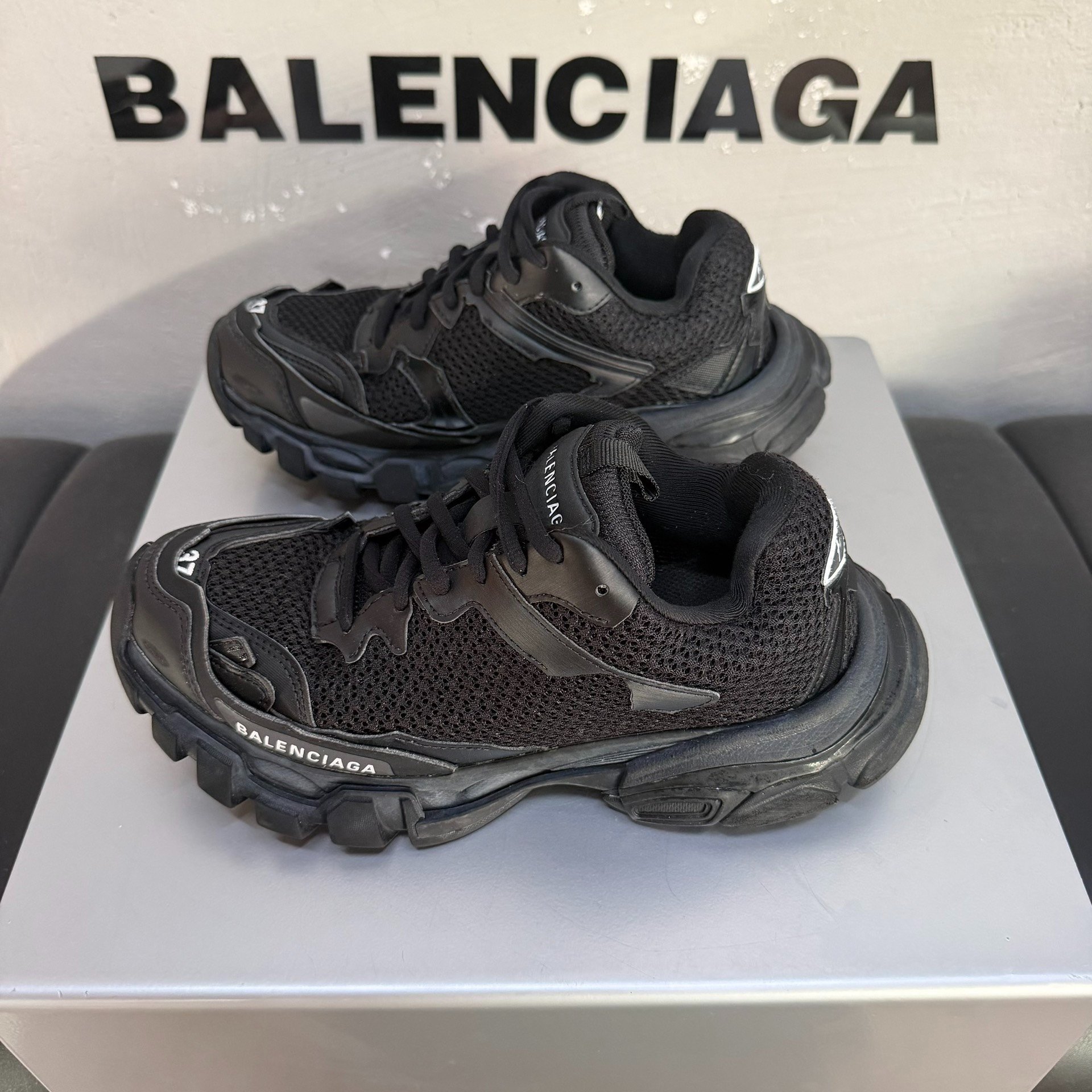 Balenciaga Track 3.0 Black Dad Shoes 37 — detail