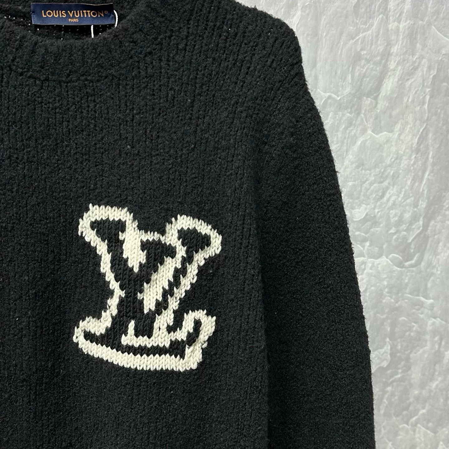 Louis Vuitton SS24 Intarsia Logo Teddy Sweater L — detail