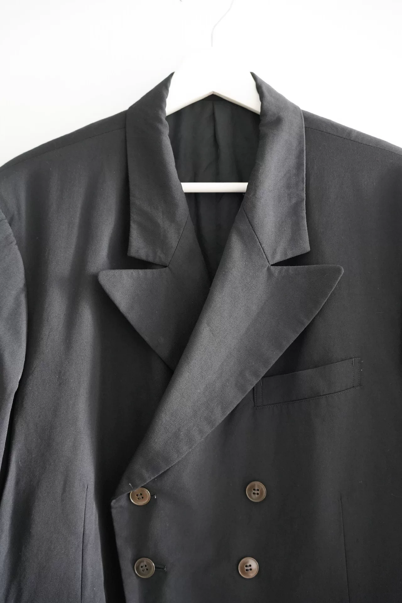 Yohji Yamamoto 96AW Double-Breasted Blazer — detail