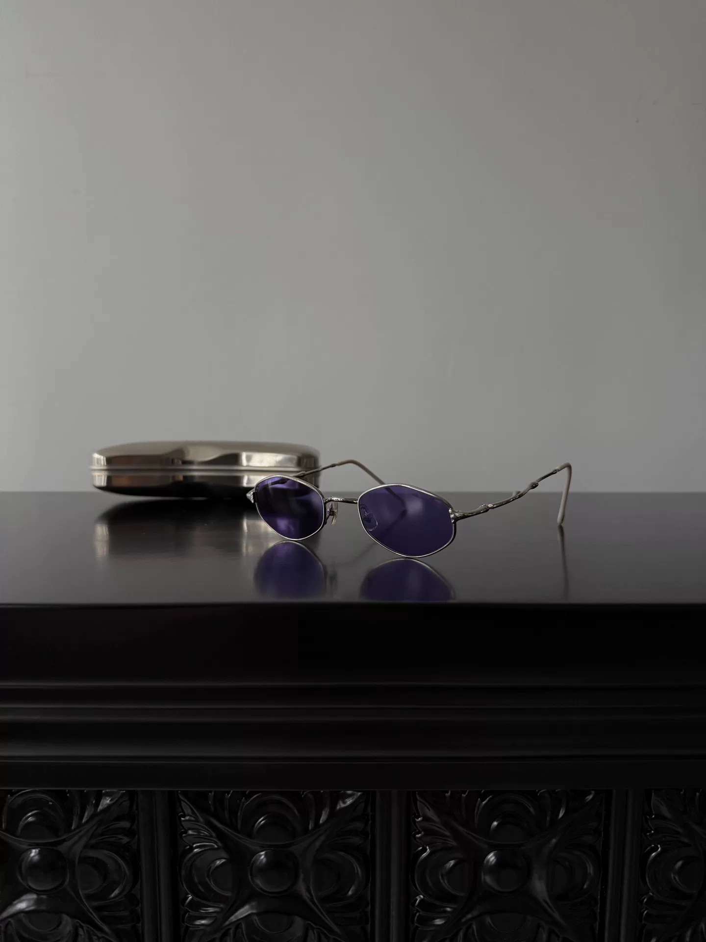 Jean Paul Gaultier Biopunk Spider Leg Sunglasses — detail