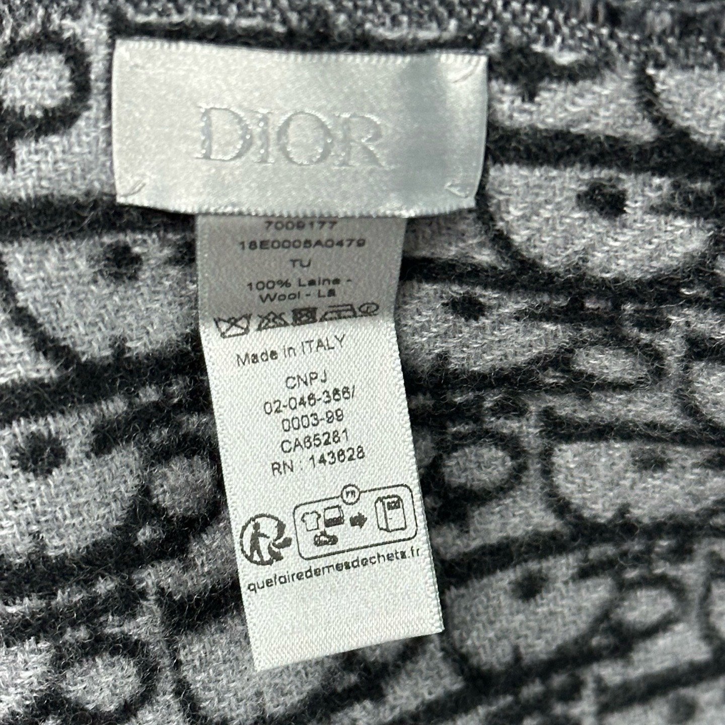 Dior All-Over Print Wool Scarf — label