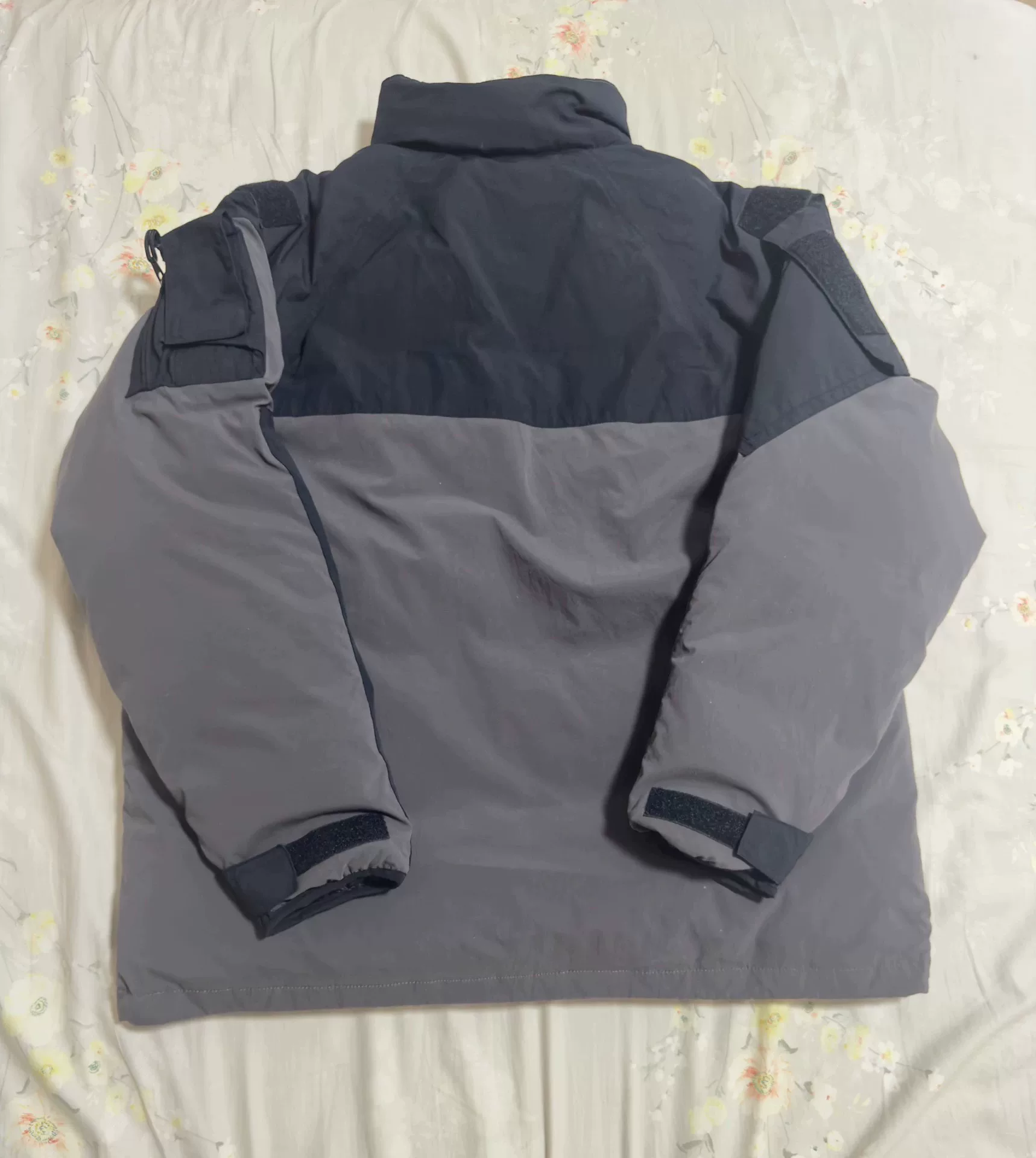 n.hoolywood Color-Blocked Down Jacket — front